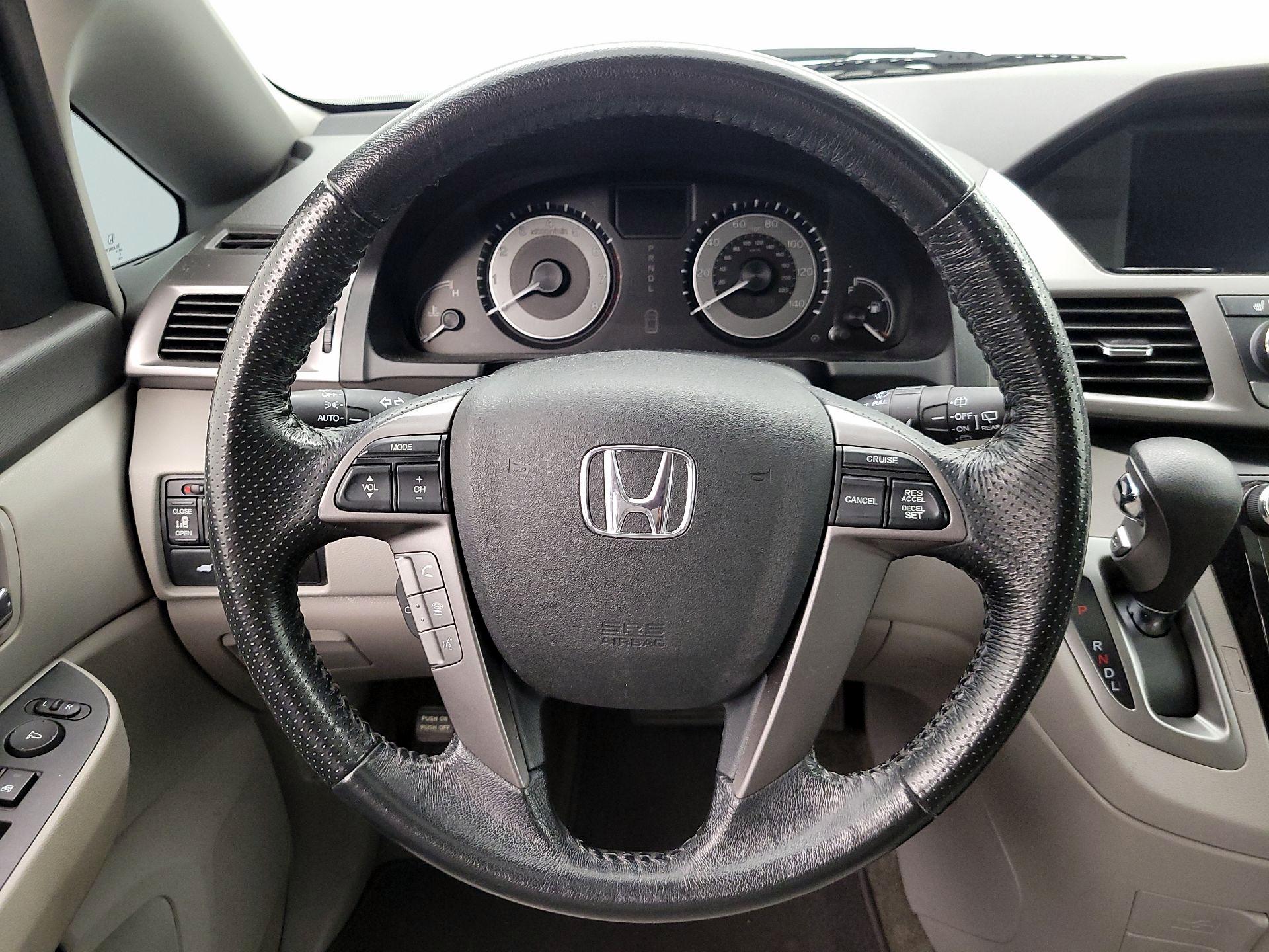 Thumbnail: 2015 Honda Odyssey - 10