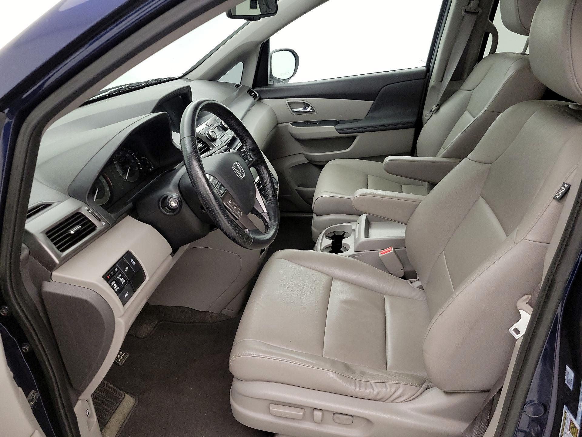 Thumbnail: 2015 Honda Odyssey - 11
