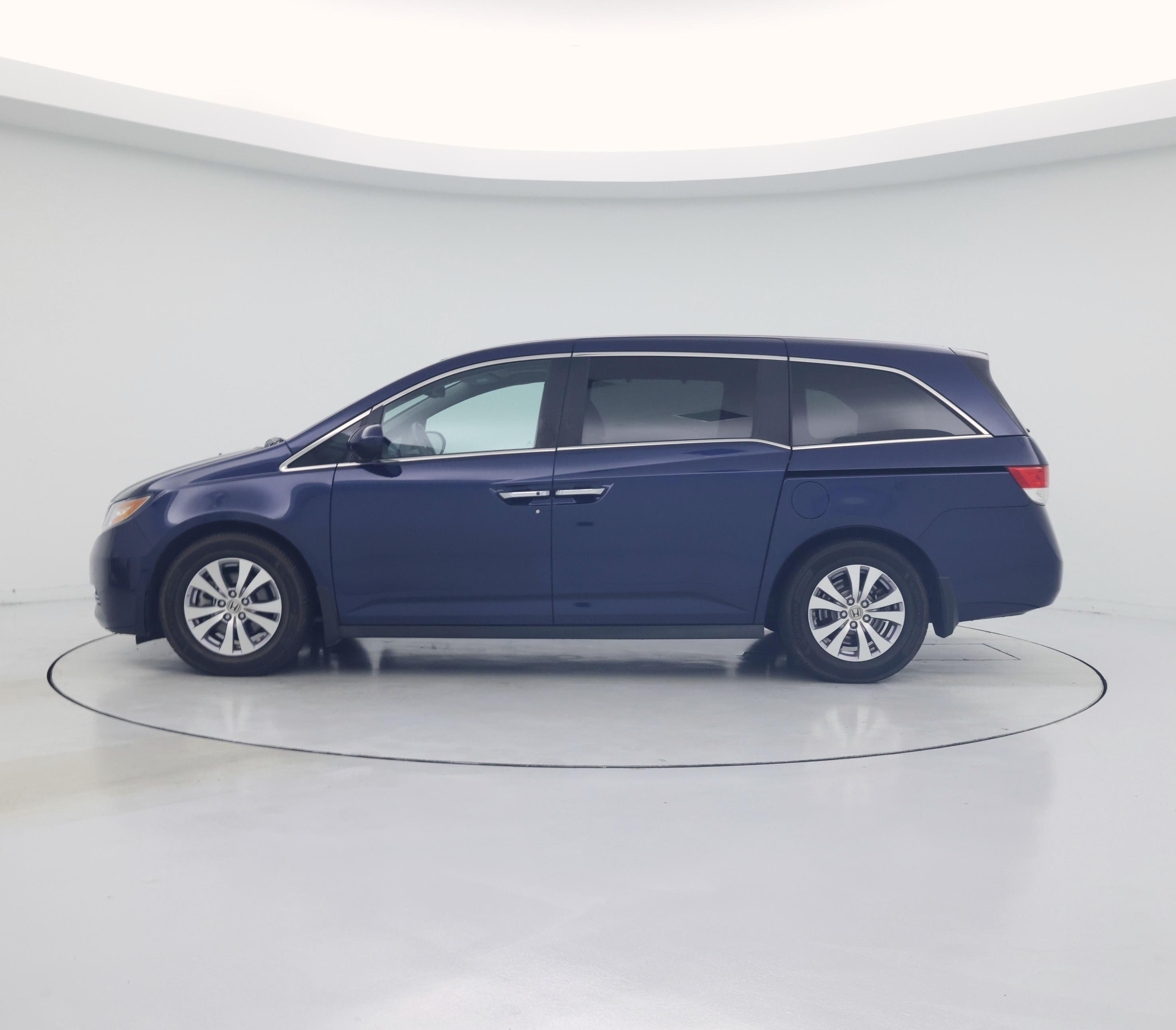 Thumbnail: 2015 Honda Odyssey - 3