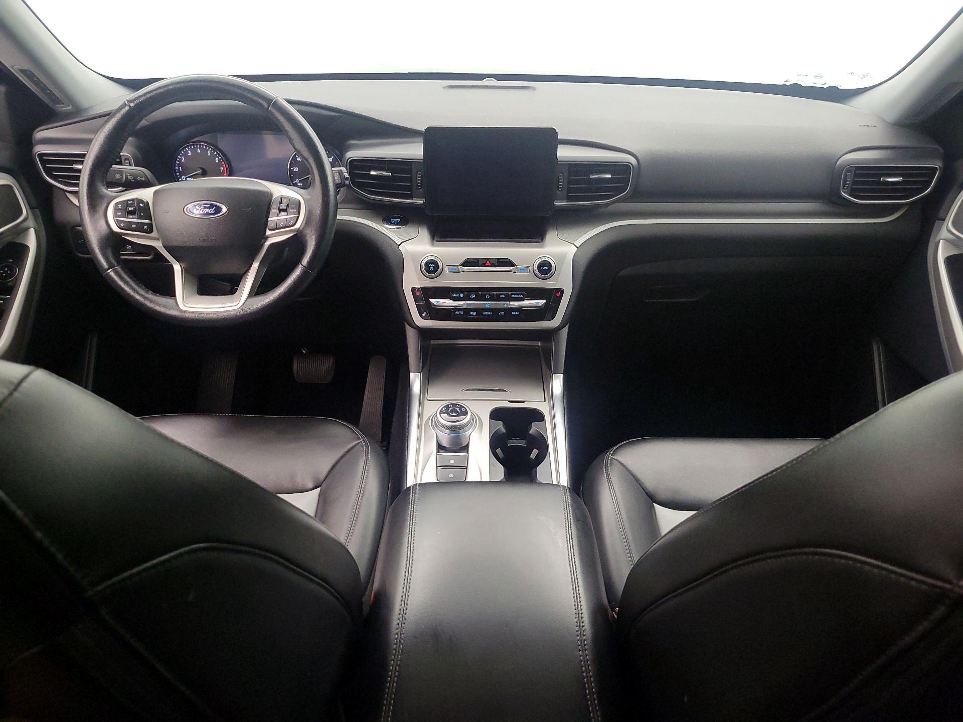 Thumbnail: 2022 Ford Explorer - 9