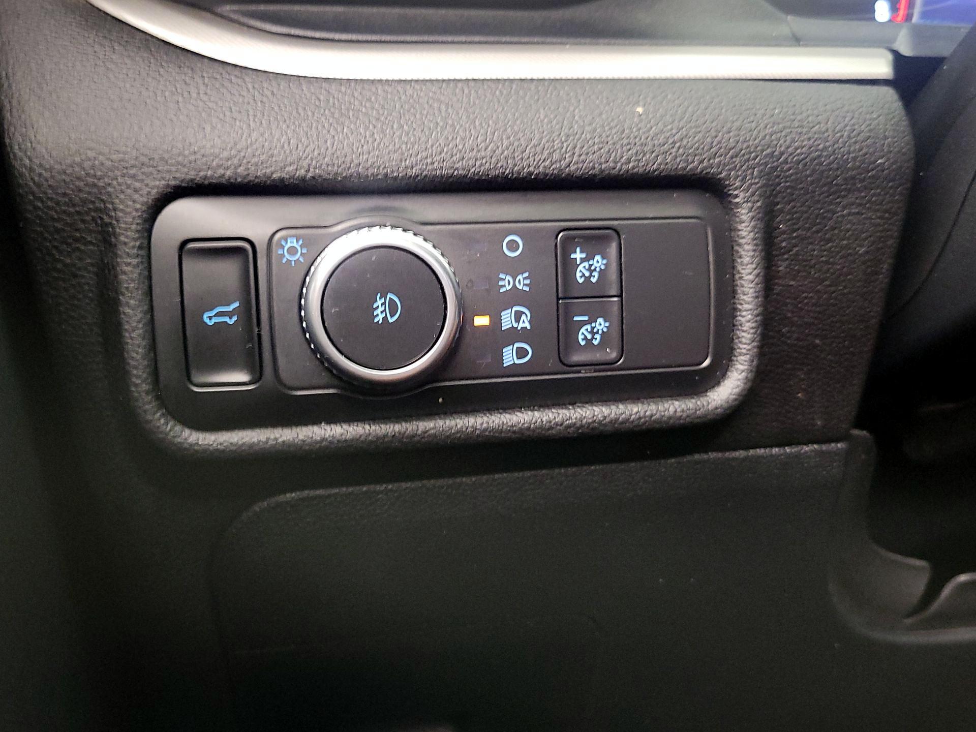 Thumbnail: 2022 Ford Explorer - 13