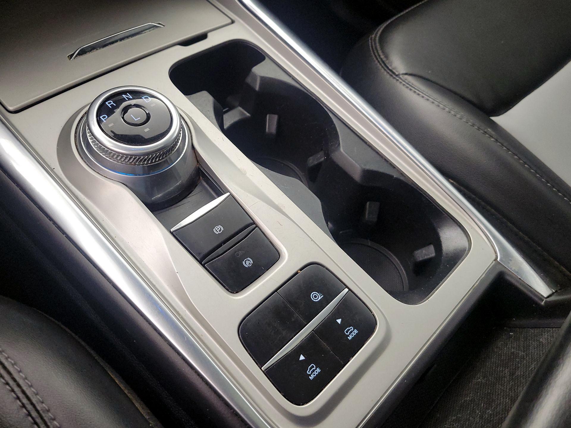 Thumbnail: 2022 Ford Explorer - 18