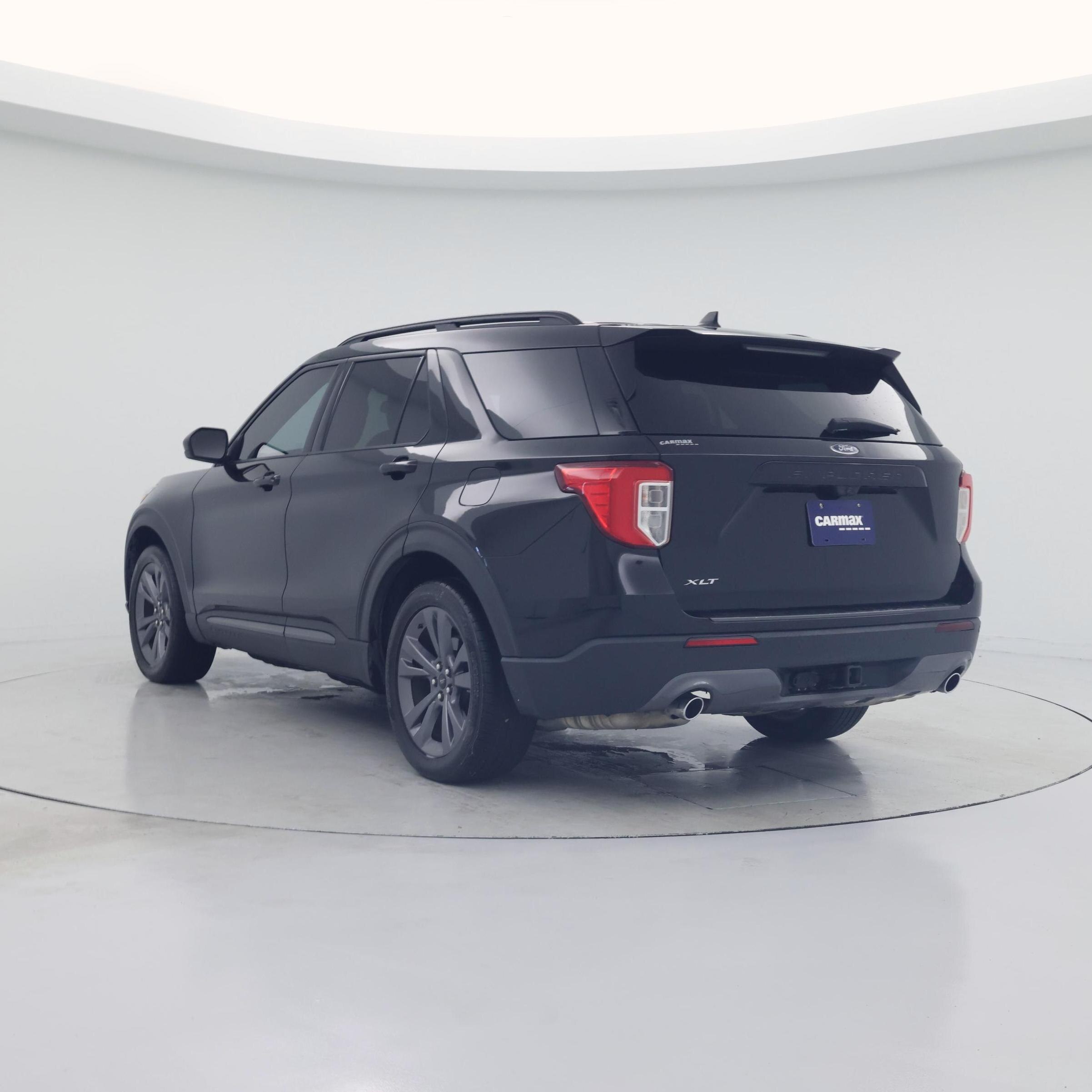 Thumbnail: 2022 Ford Explorer - 2