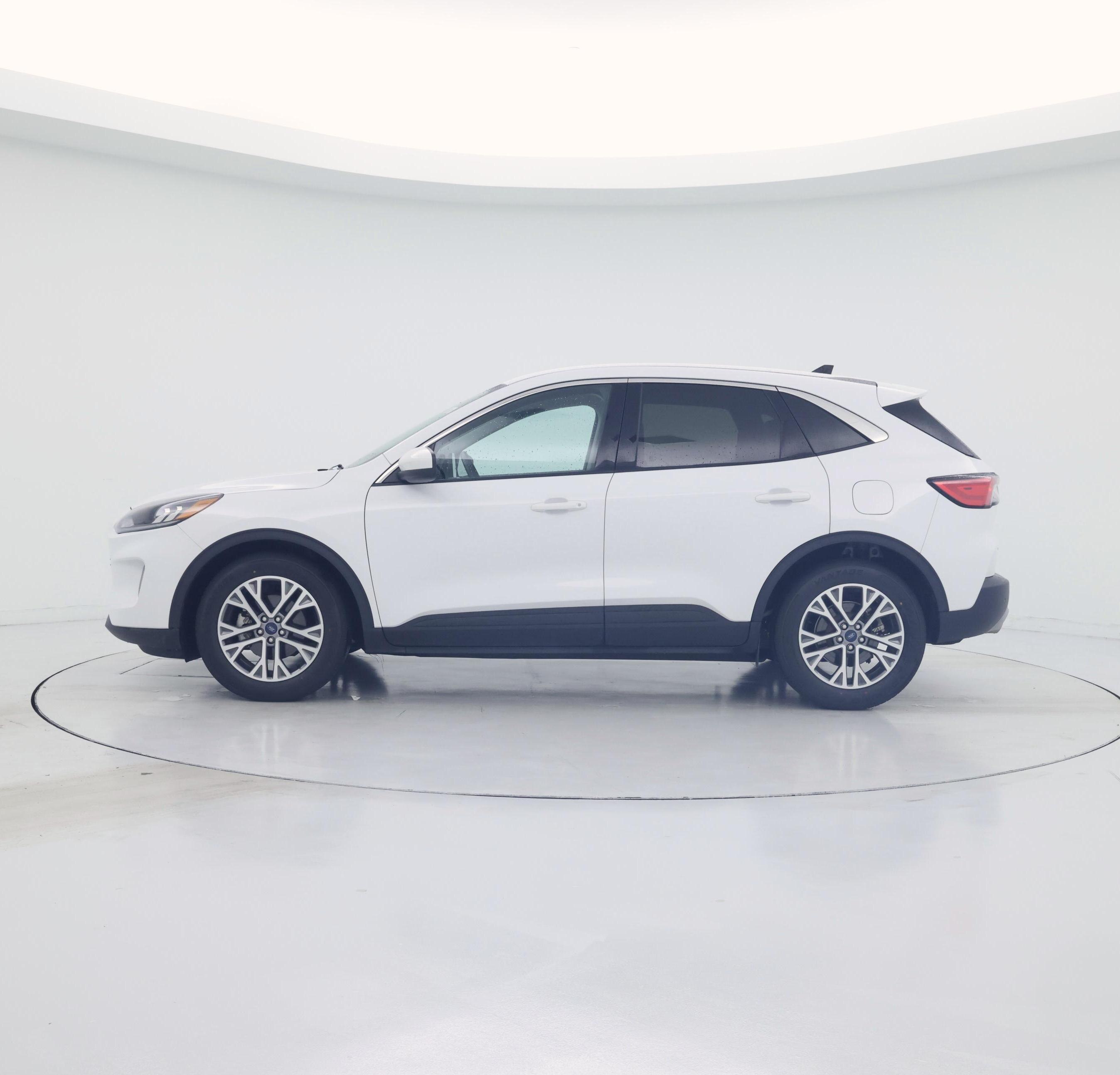 Thumbnail: 2022 Ford Escape - 3