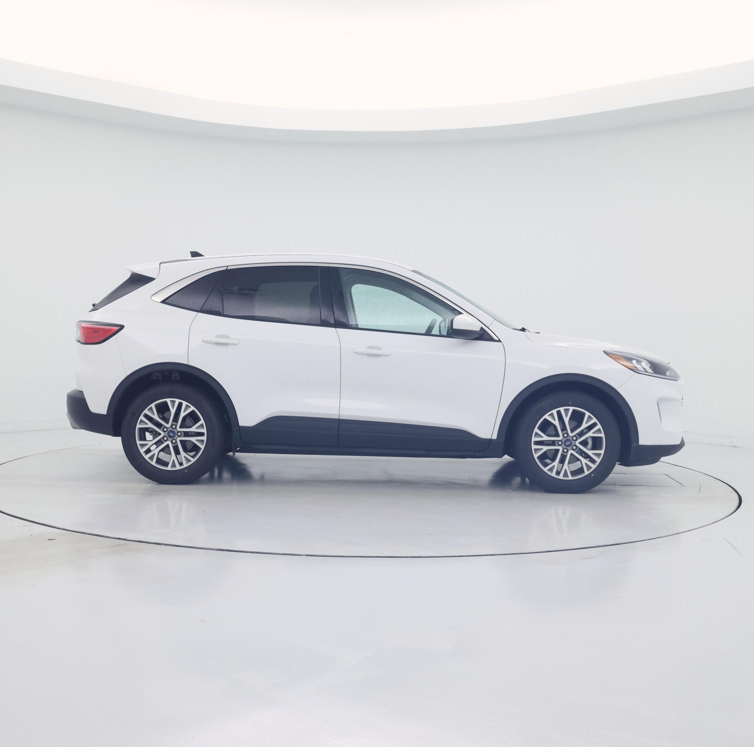 Thumbnail: 2022 Ford Escape - 7