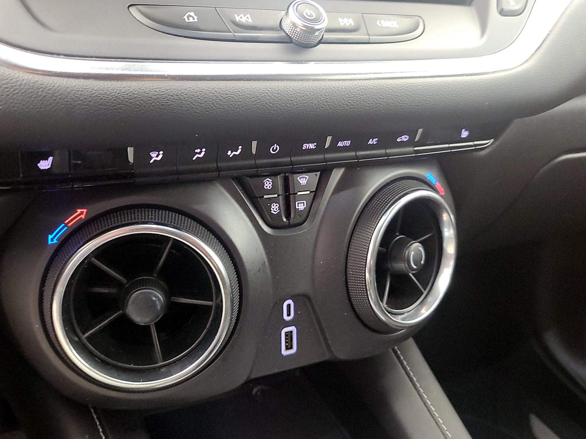 Thumbnail: 2025 Chevrolet Blazer - 16