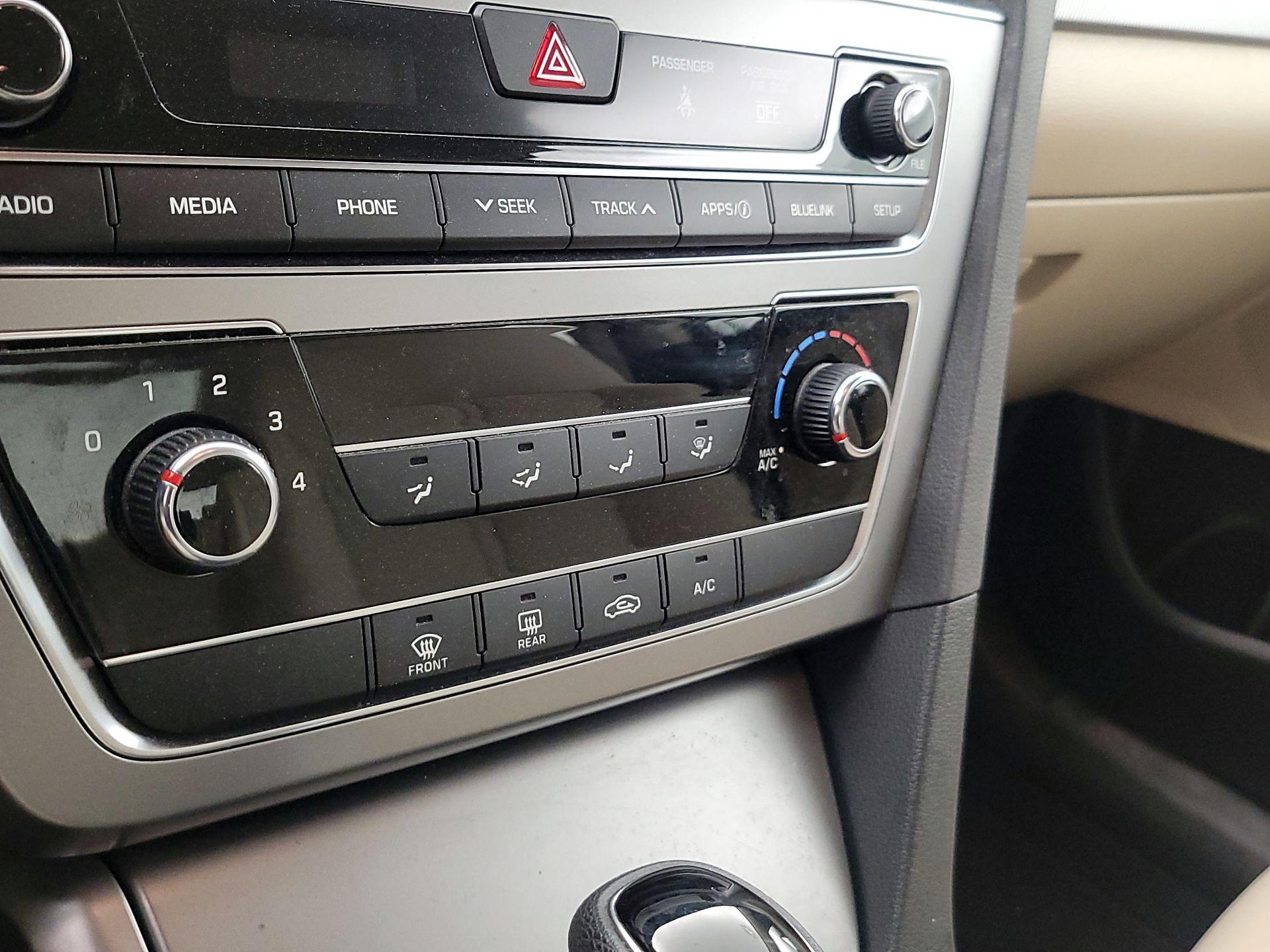 Thumbnail: 2017 Hyundai Sonata - 16