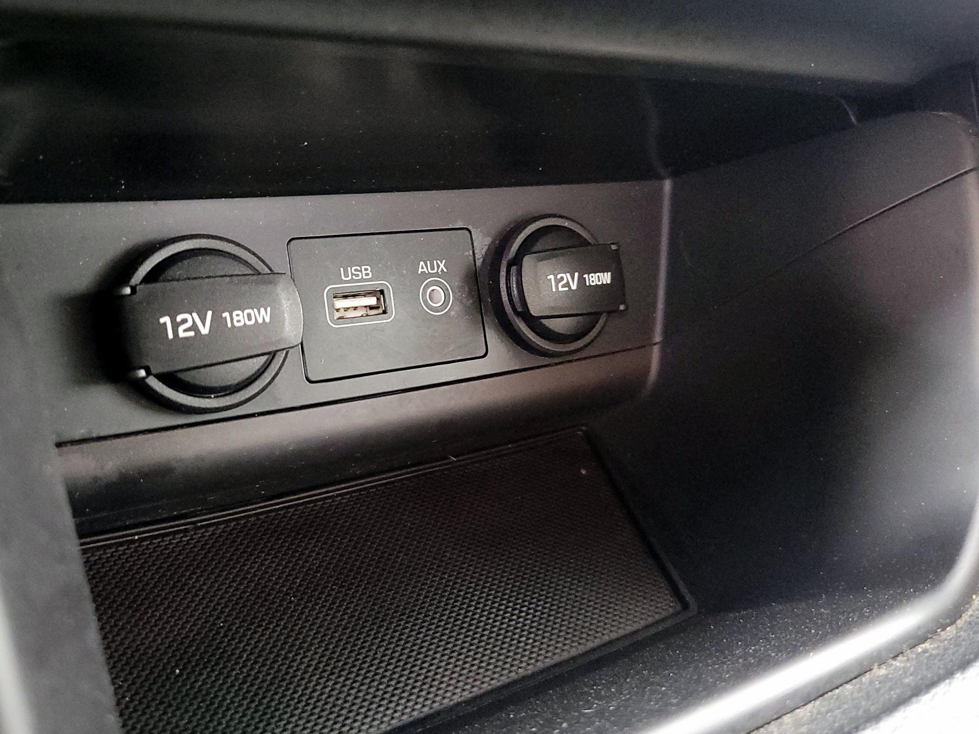 Thumbnail: 2017 Hyundai Sonata - 18