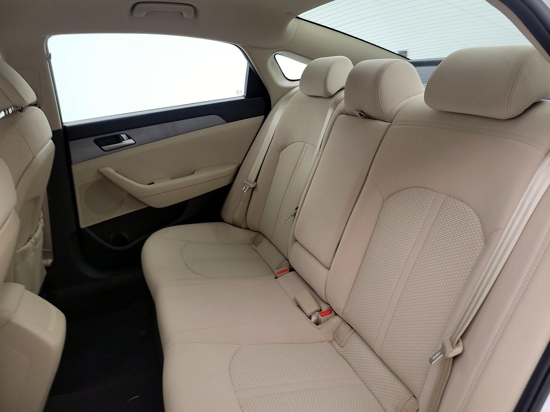 Thumbnail: 2017 Hyundai Sonata - 19