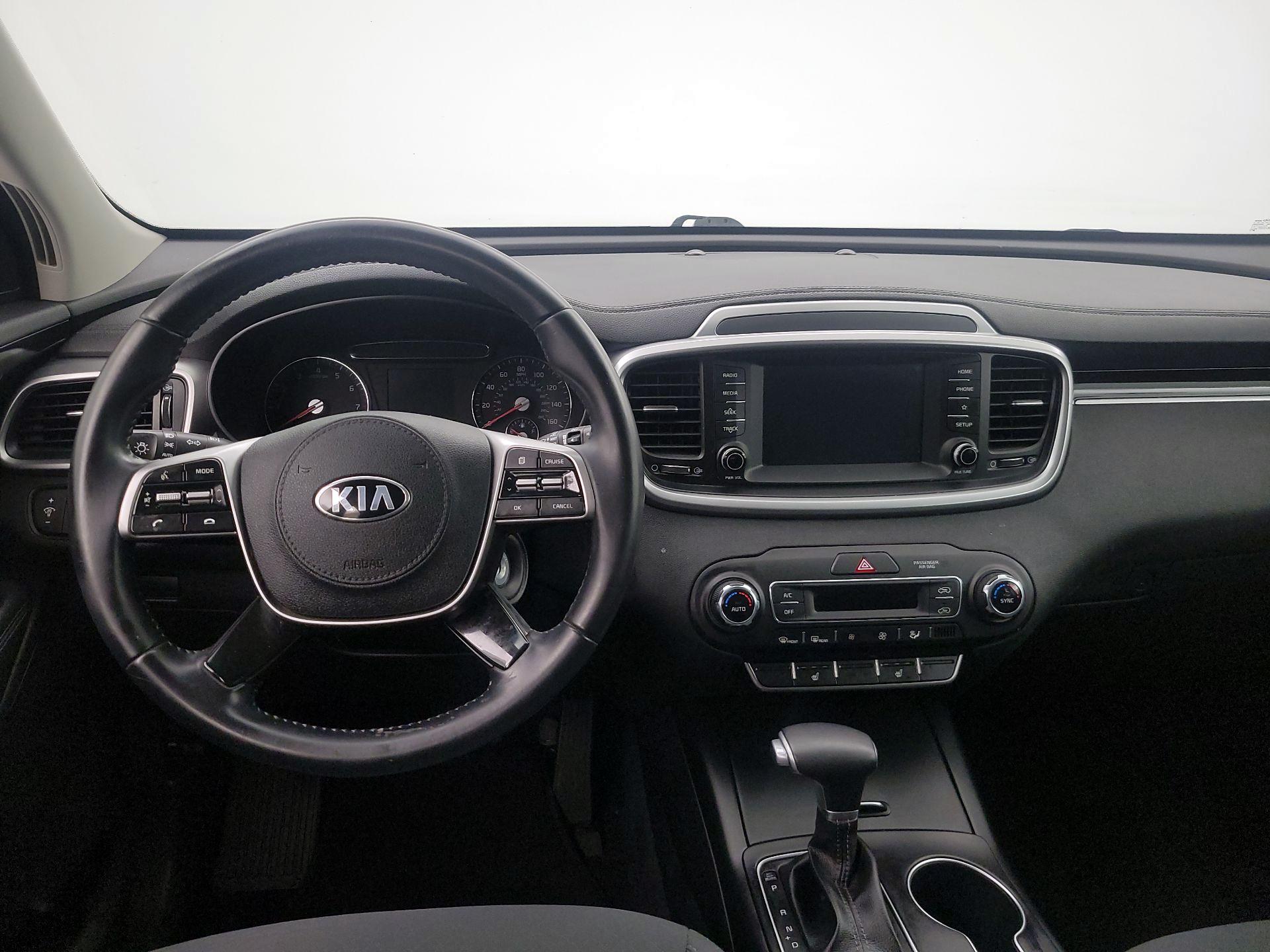 Thumbnail: 2020 Kia Sorento - 10