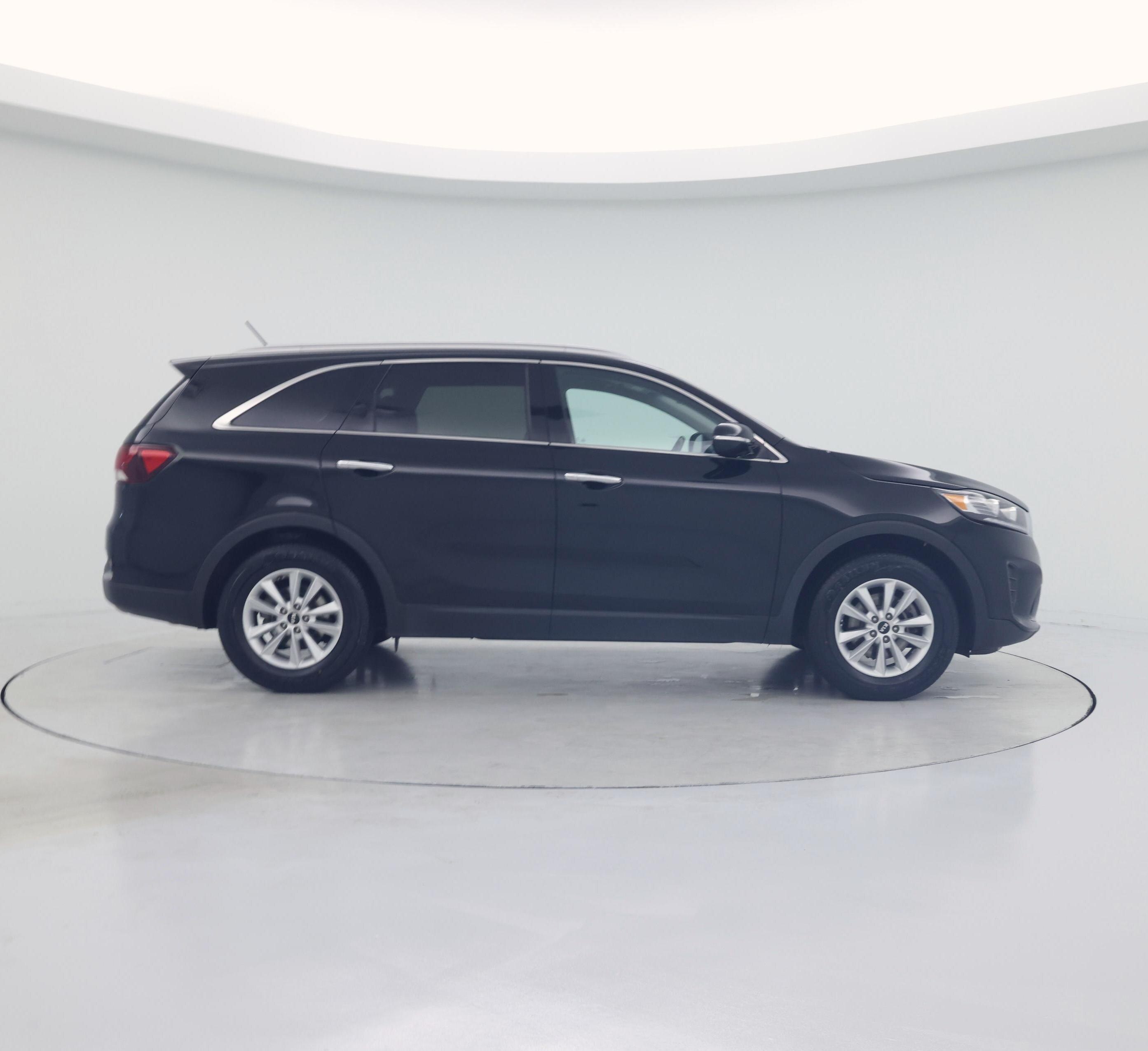 Thumbnail: 2020 Kia Sorento - 7
