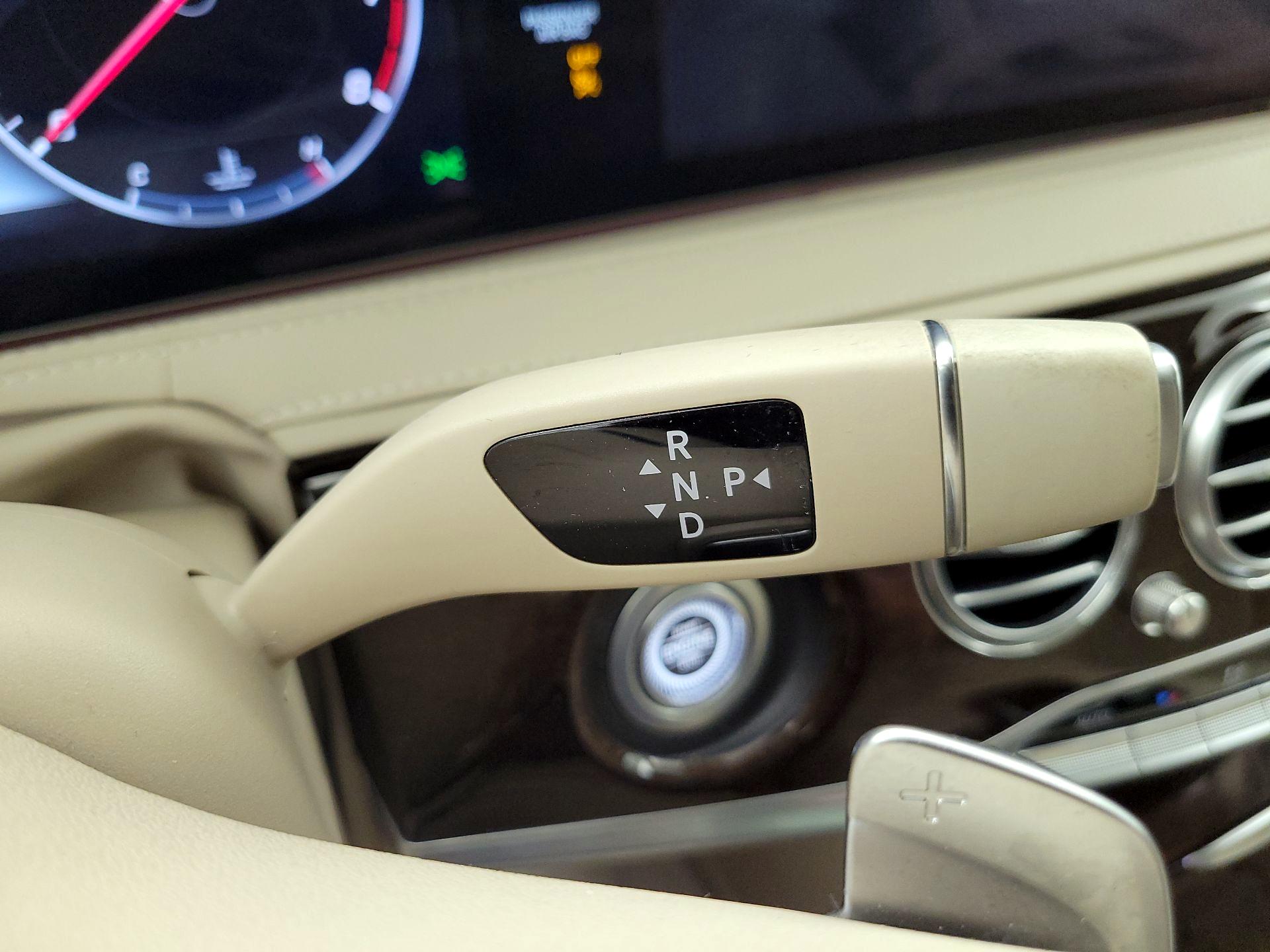 Thumbnail: 2019 Mercedes-Benz S-Class - 18