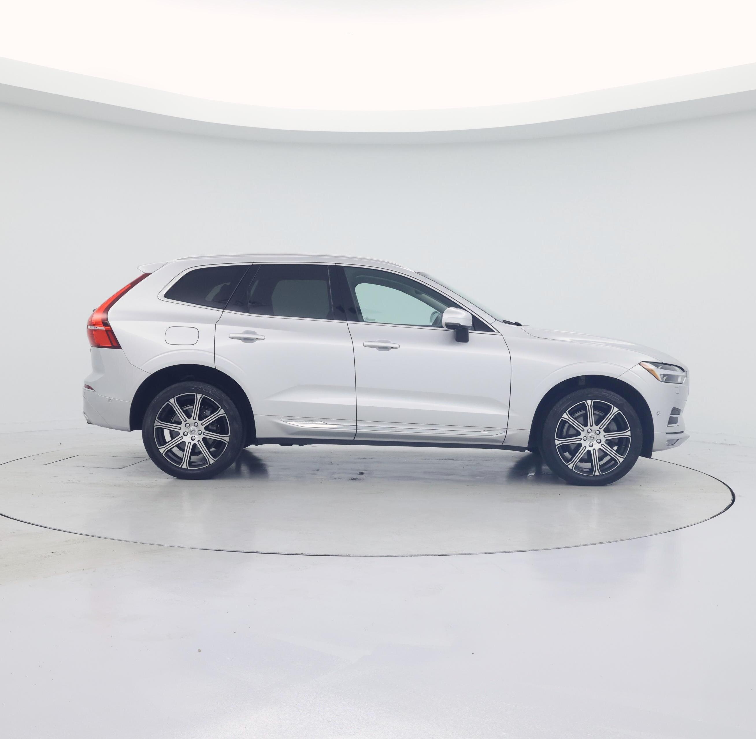 Thumbnail: 2020 Volvo XC60 - 7