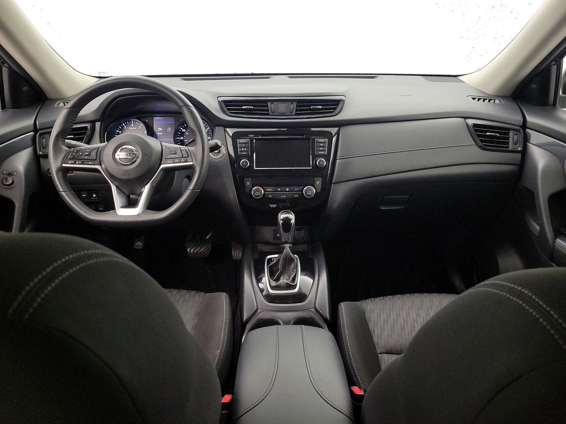 Thumbnail: 2020 Nissan Rogue - 9