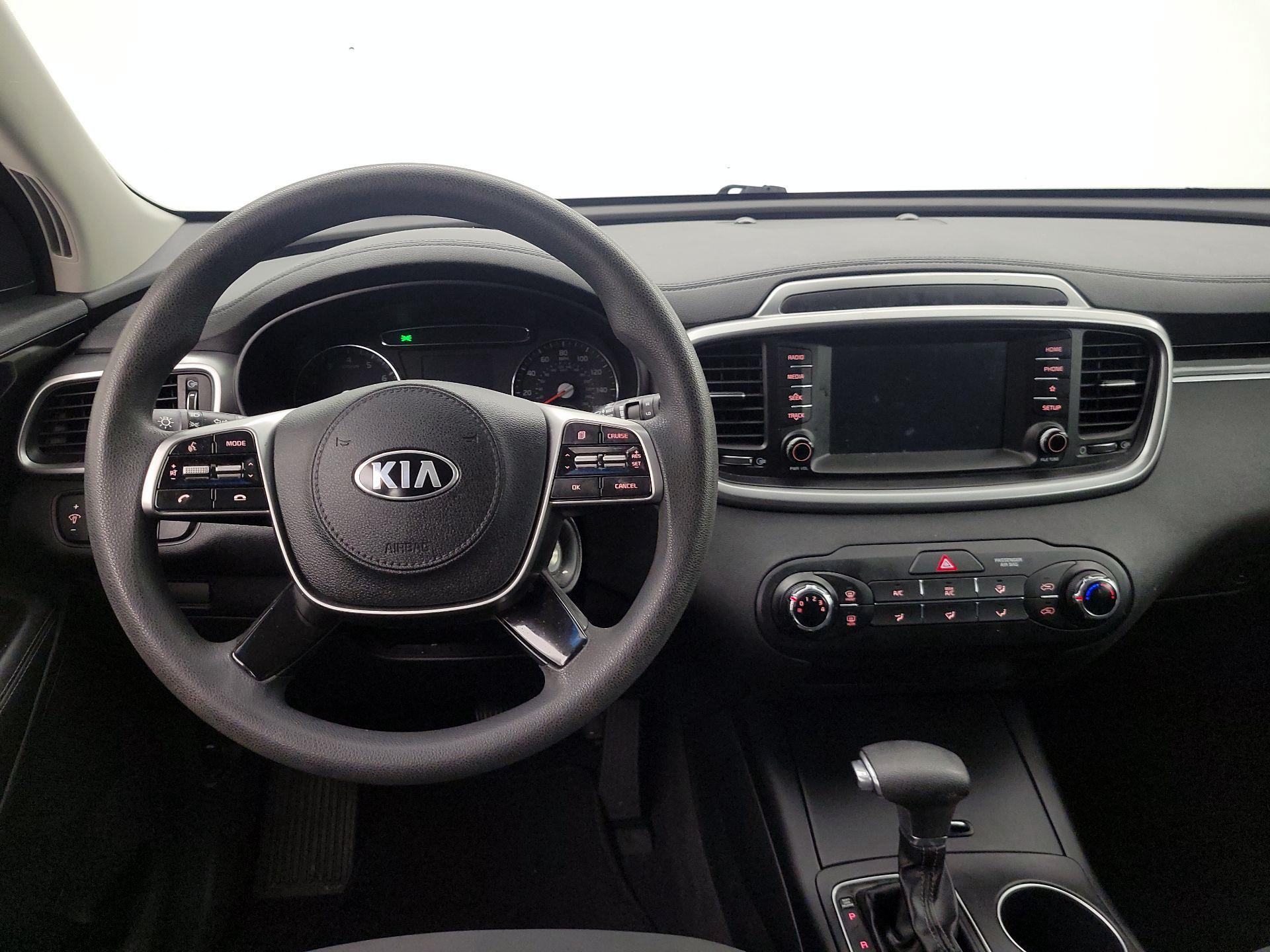 Thumbnail: 2019 Kia Sorento - 10