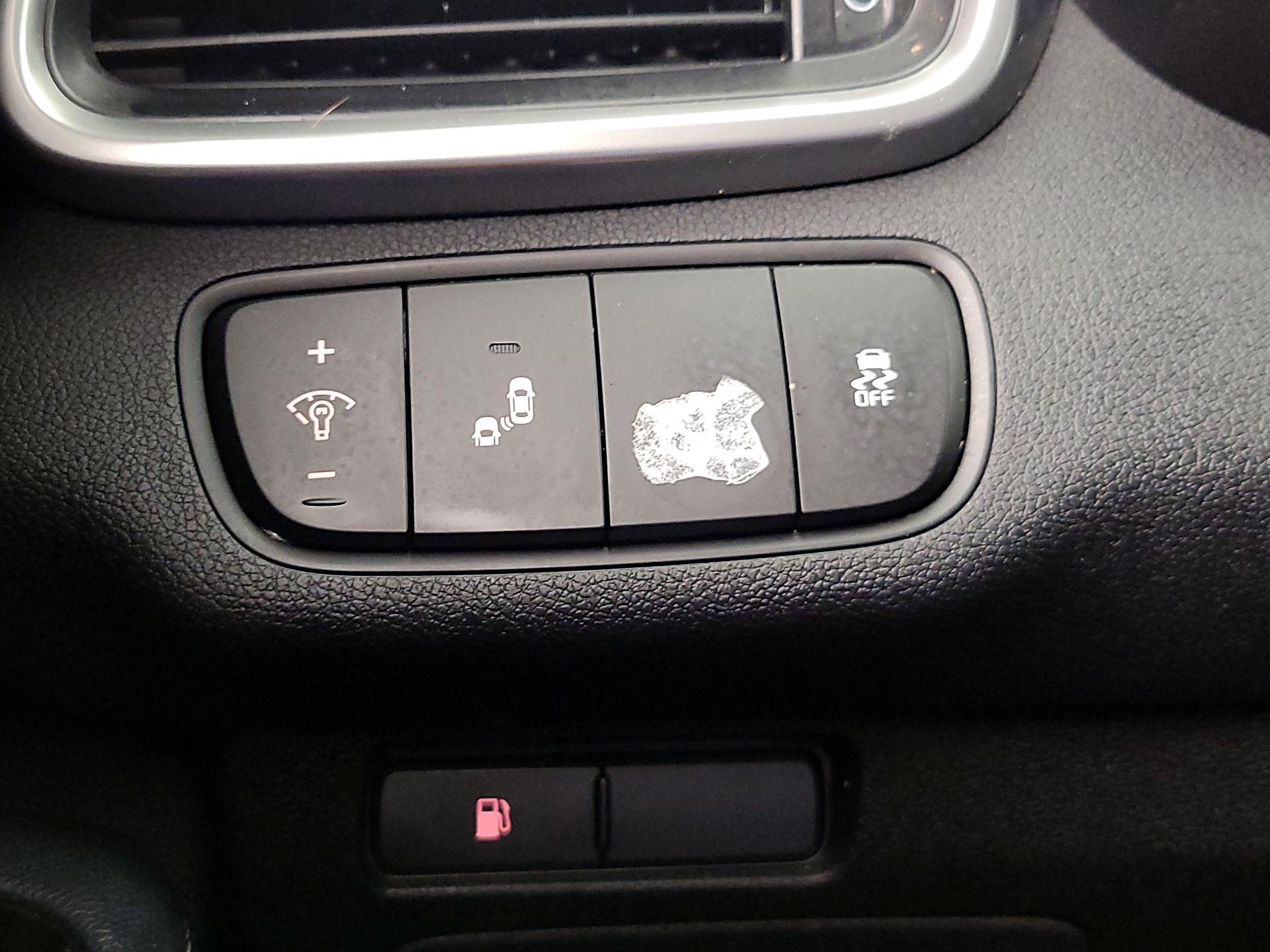 Thumbnail: 2019 Kia Sorento - 13