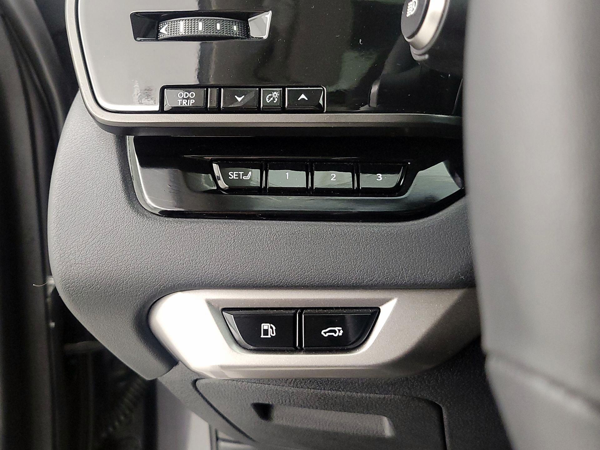 Thumbnail: 2025 Lexus RX - 13