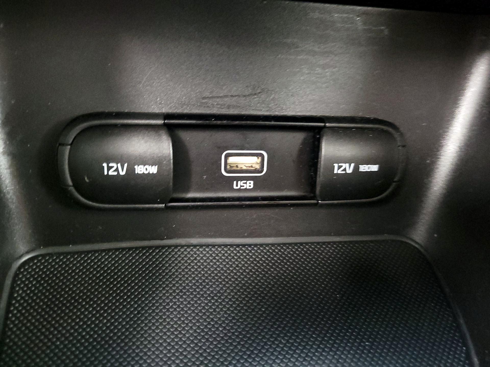 Thumbnail: 2021 Kia Sportage - 18