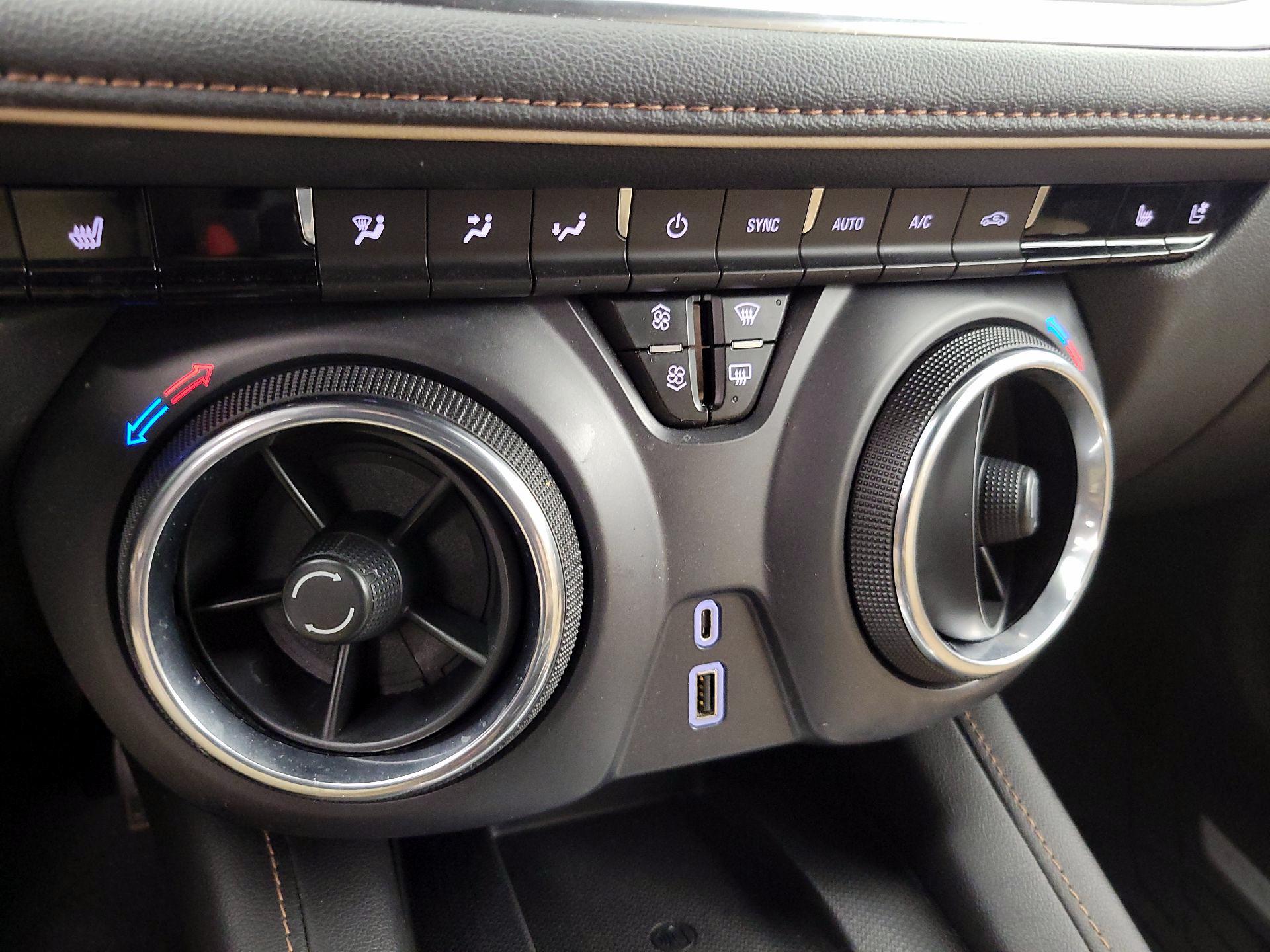 Thumbnail: 2020 Chevrolet Blazer - 17