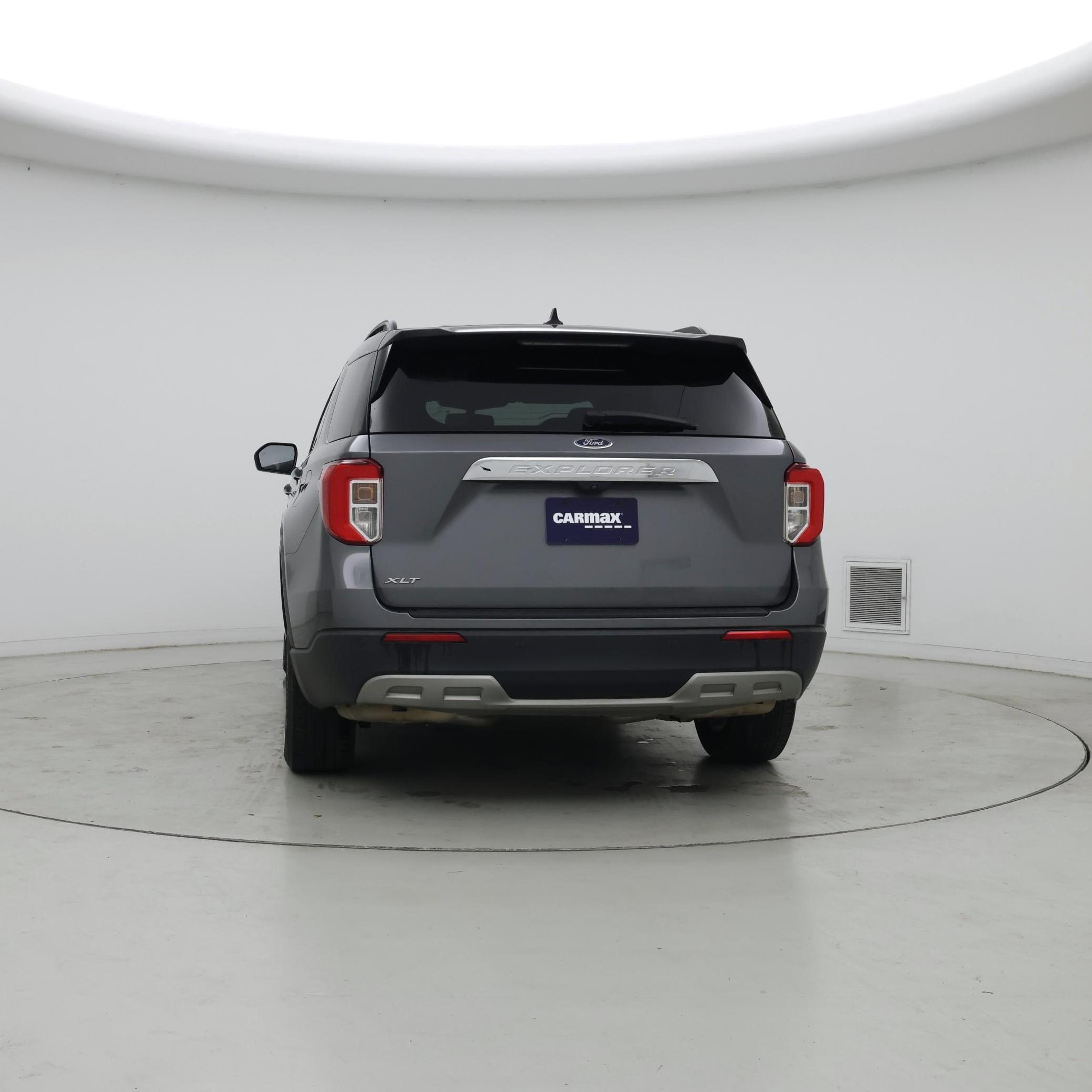Thumbnail: 2022 Ford Explorer - 6