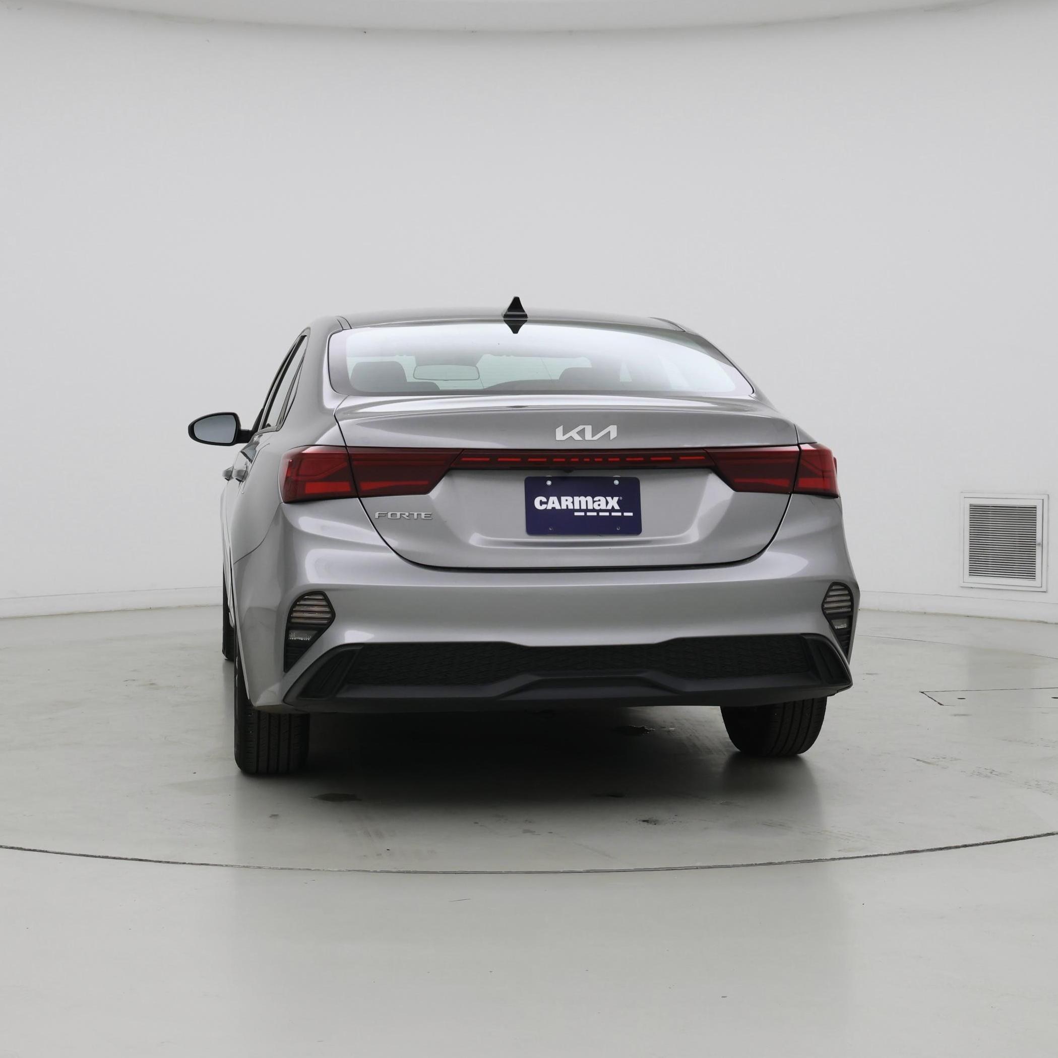 Thumbnail: 2024 Kia Forte - 6