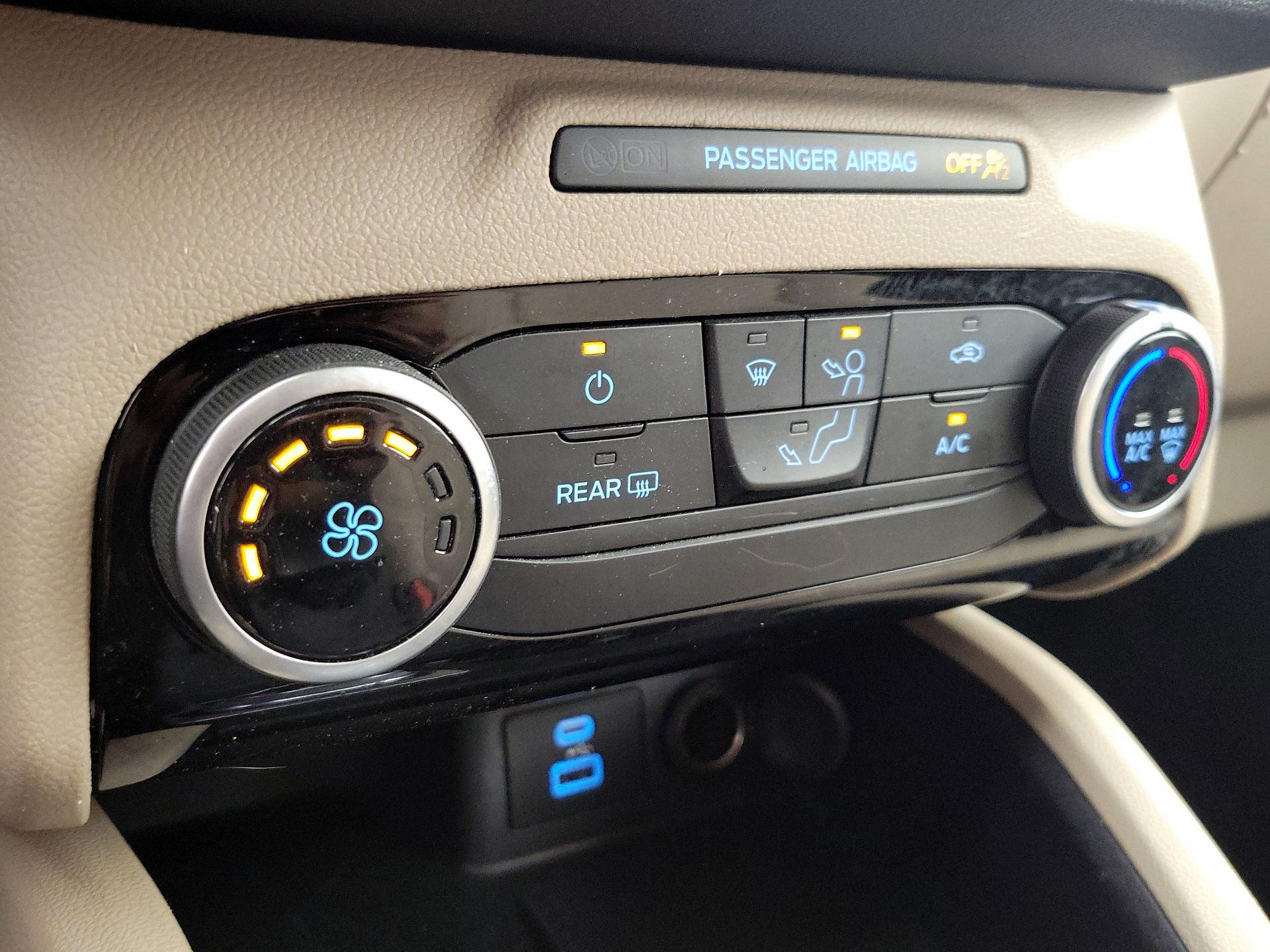 Thumbnail: 2022 Ford Escape - 16