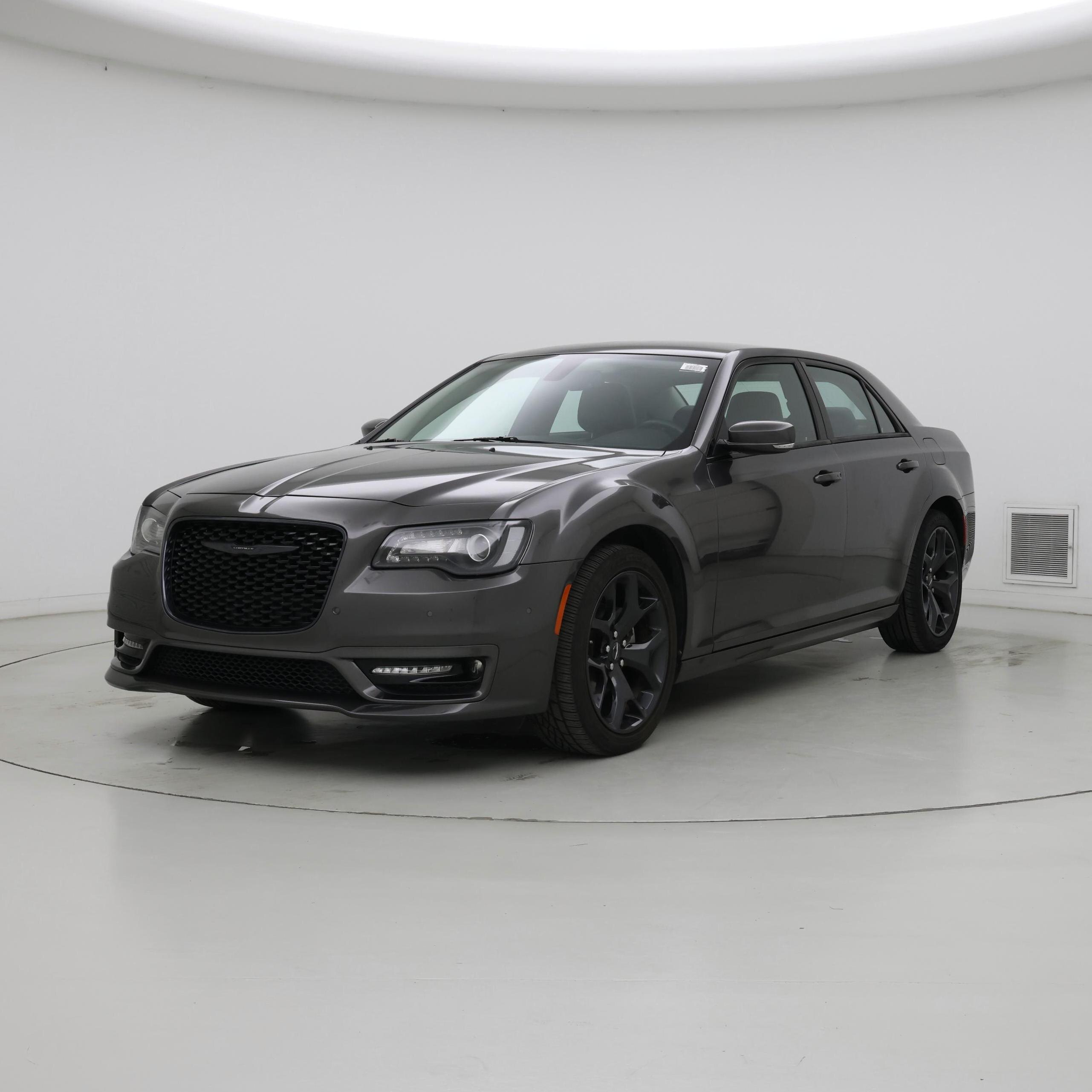 Thumbnail: 2022 Chrysler 300 - 4