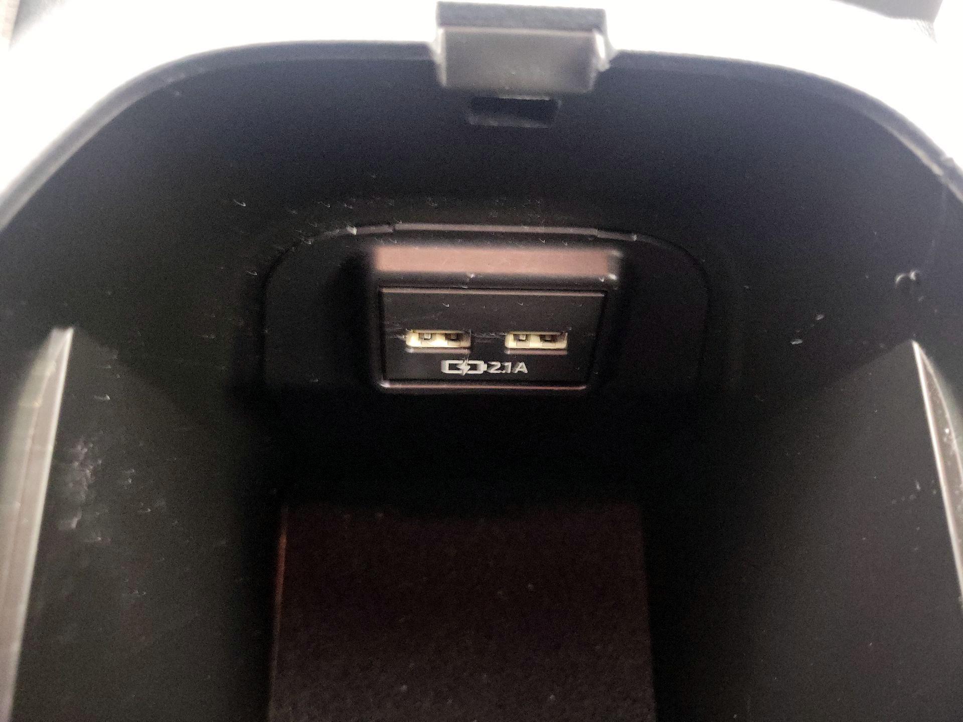 Thumbnail: 2021 Toyota RAV4 - 18