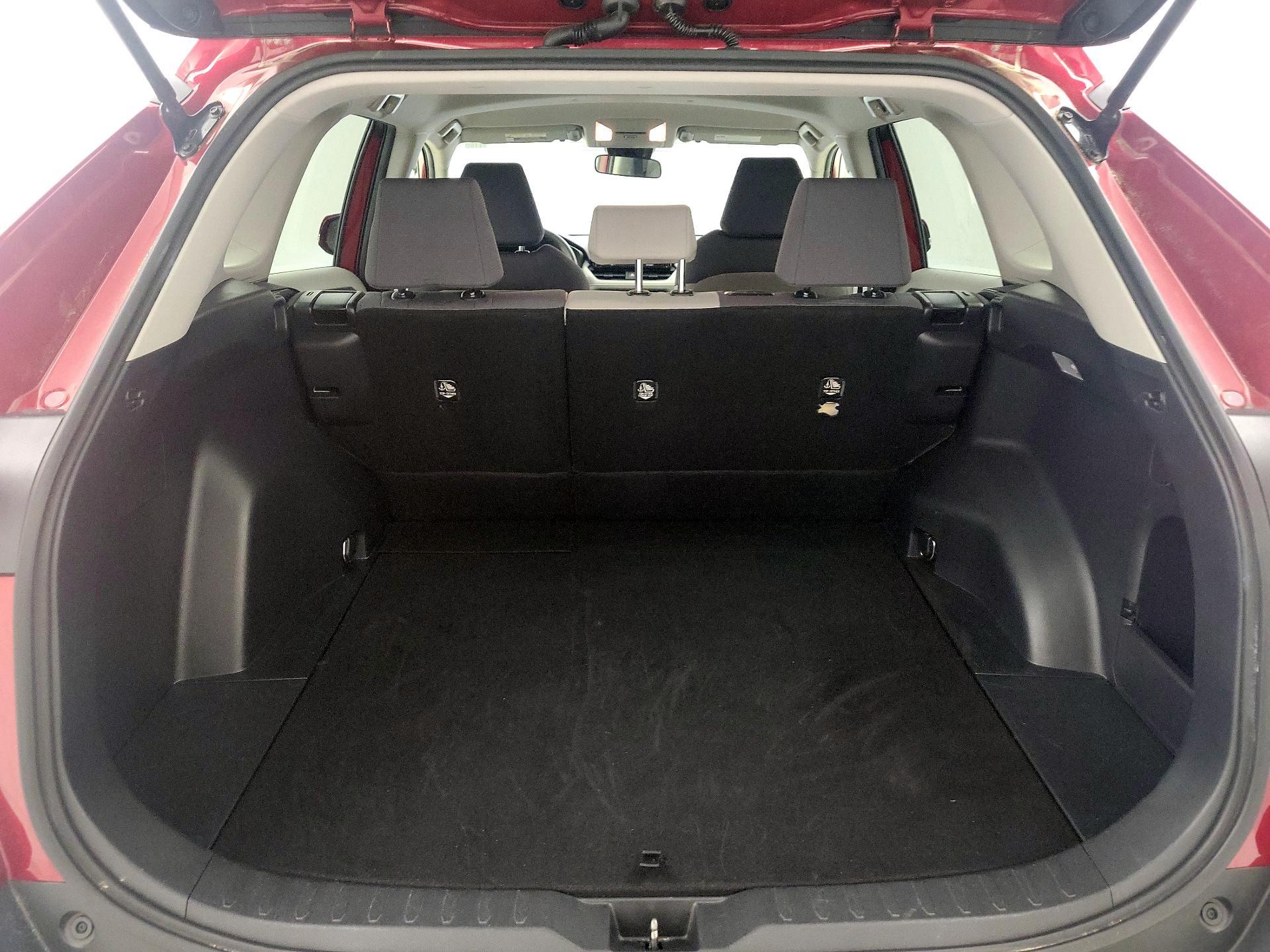 Thumbnail: 2021 Toyota RAV4 - 20