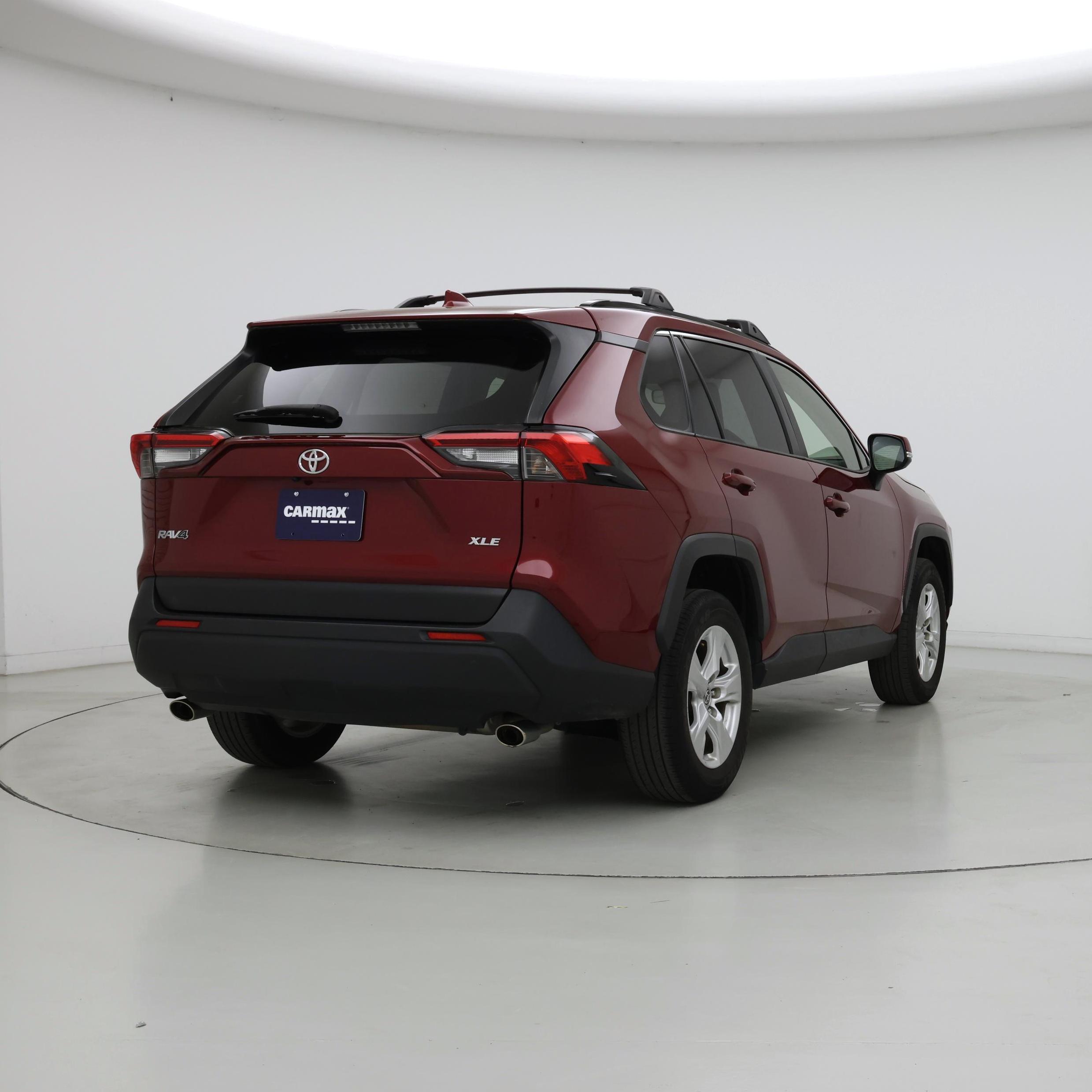 Thumbnail: 2021 Toyota RAV4 - 8