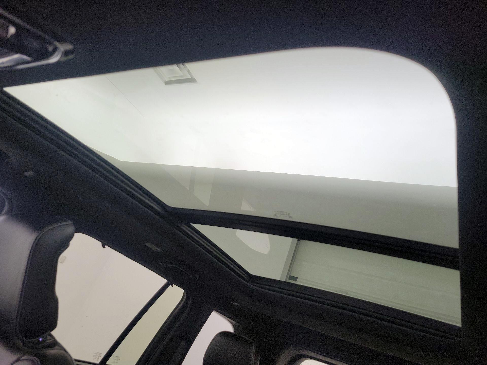 Thumbnail: 2023 Jeep Grand Cherokee - 20