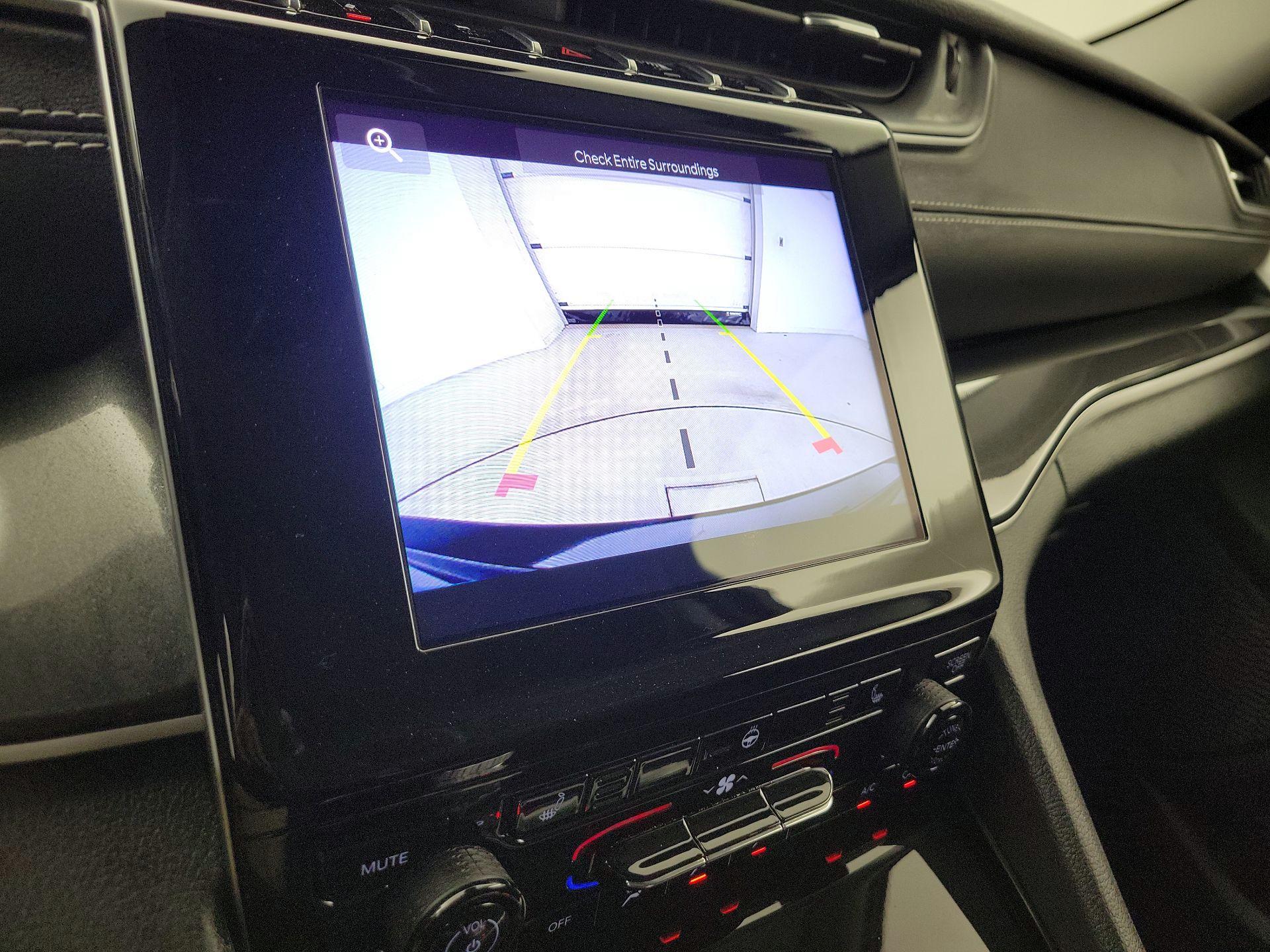 Thumbnail: 2023 Jeep Grand Cherokee - 14