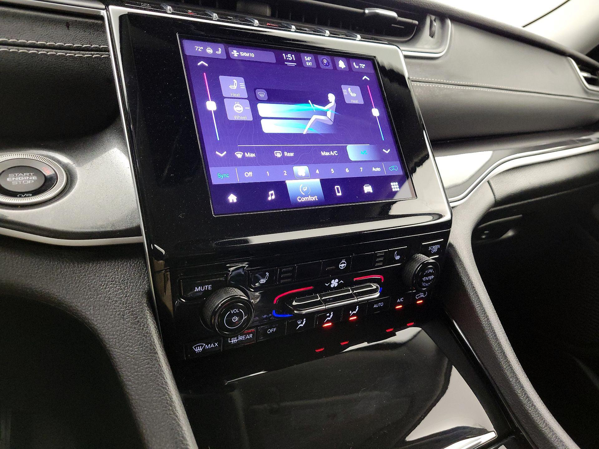 Thumbnail: 2023 Jeep Grand Cherokee - 16