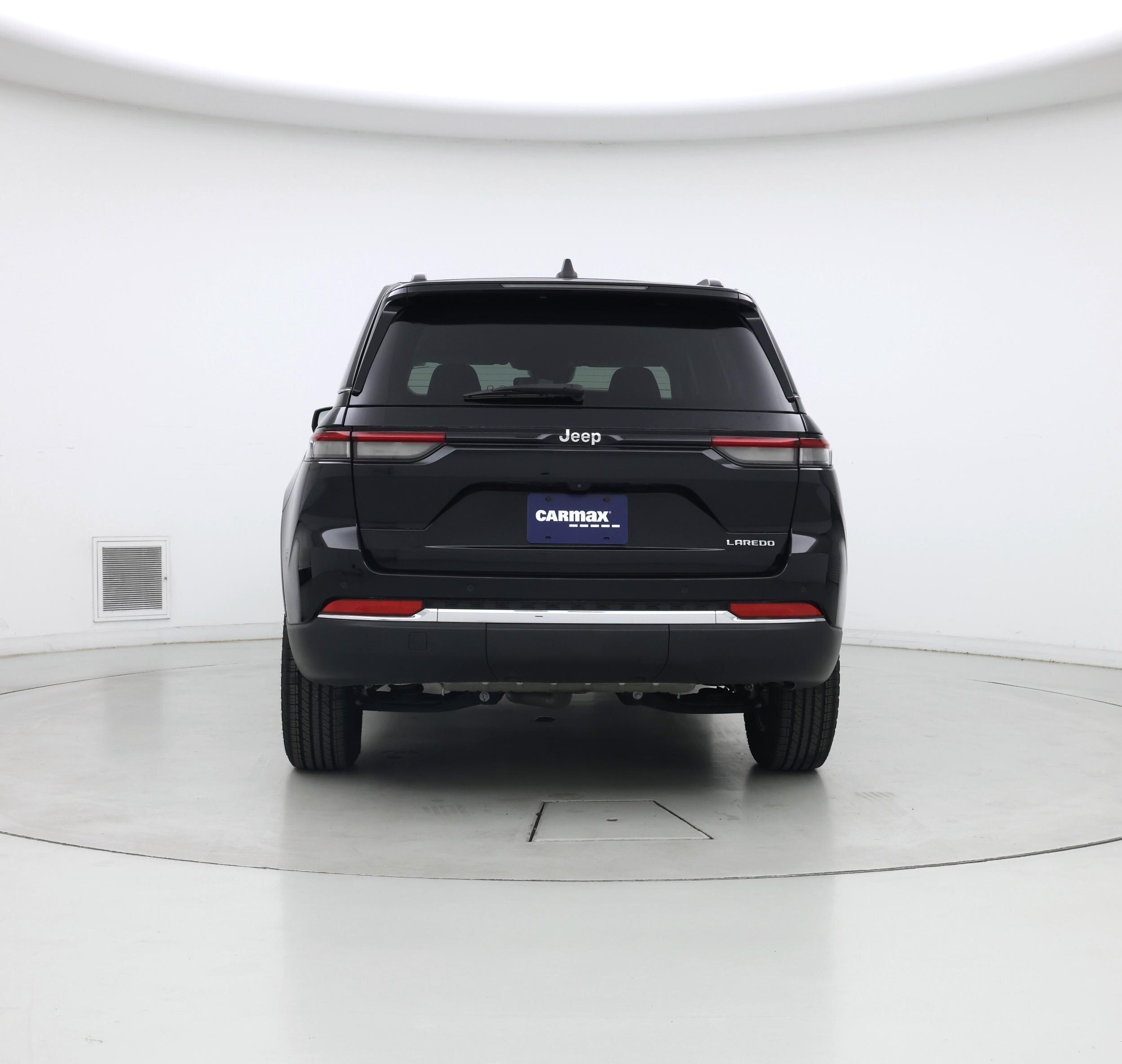 Thumbnail: 2023 Jeep Grand Cherokee - 6