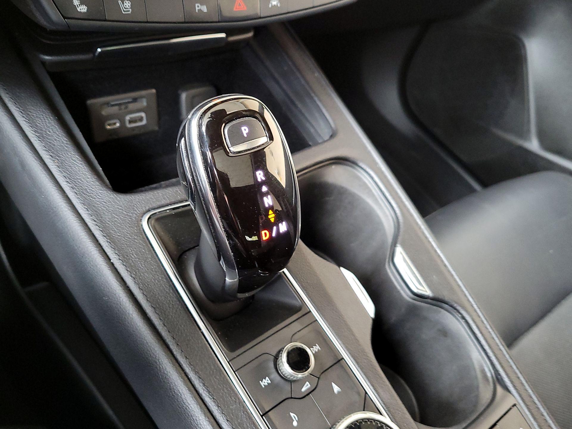 Thumbnail: 2020 Cadillac XT4 - 18