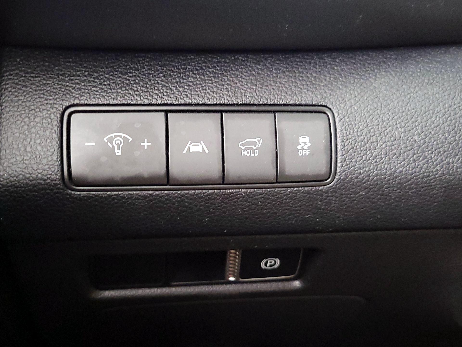 Thumbnail: 2023 Hyundai Santa Fe - 13