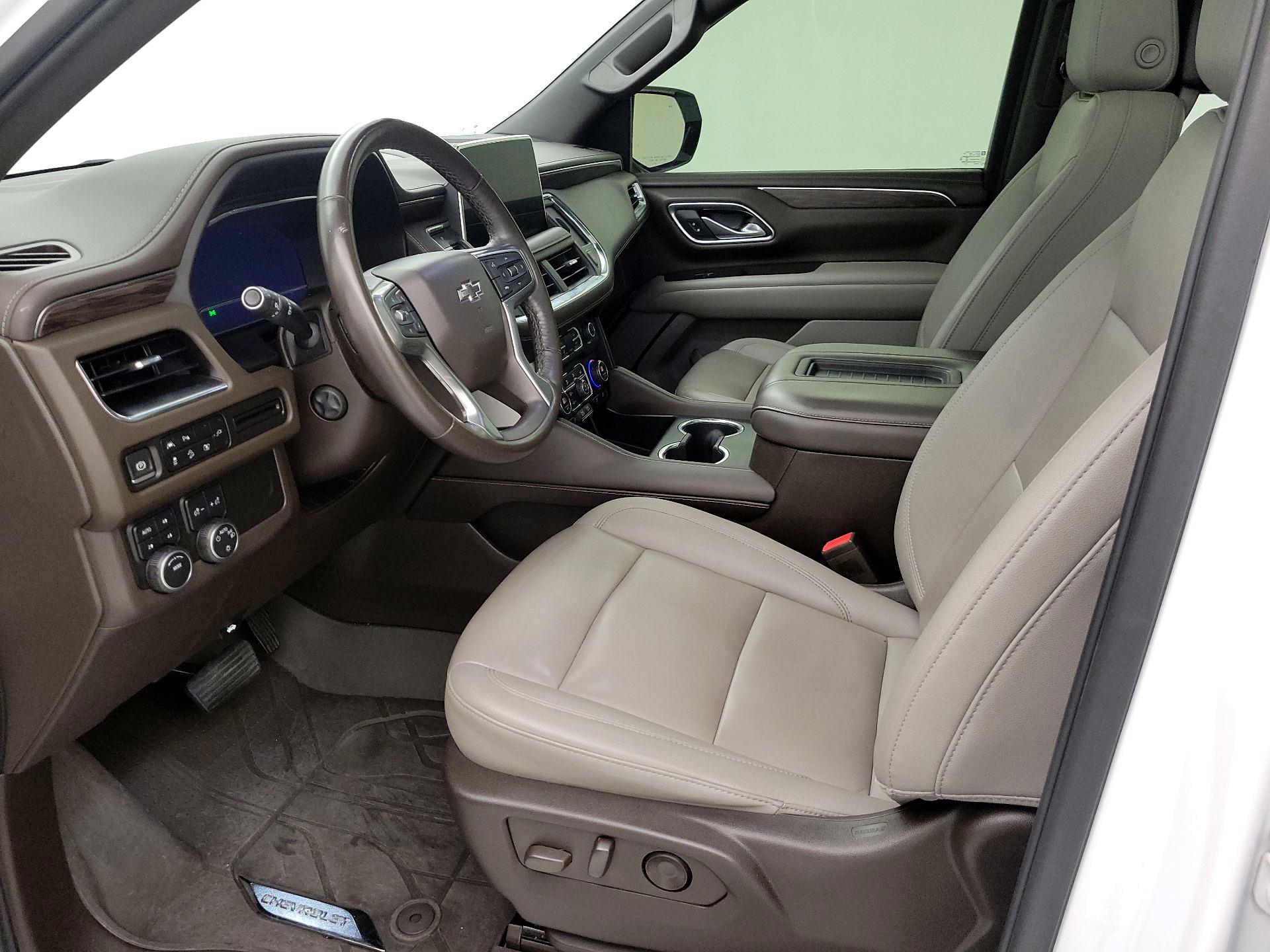 Thumbnail: 2022 Chevrolet Suburban - 11