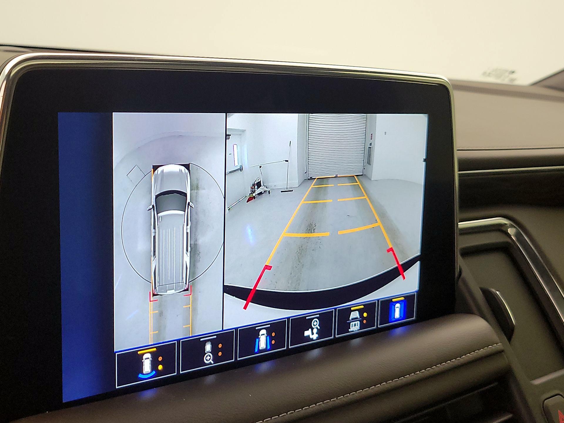 Thumbnail: 2022 Chevrolet Suburban - 15