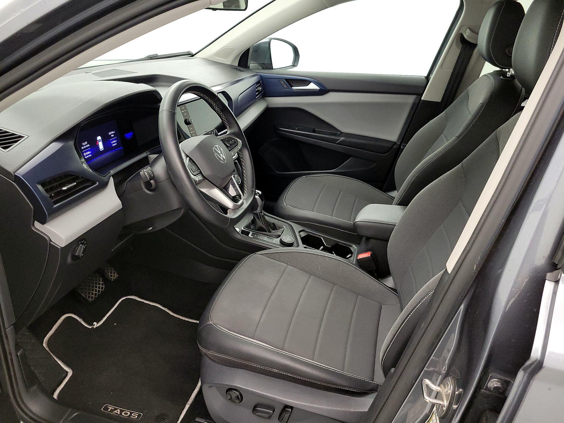 Thumbnail: 2022 Volkswagen Taos - 11