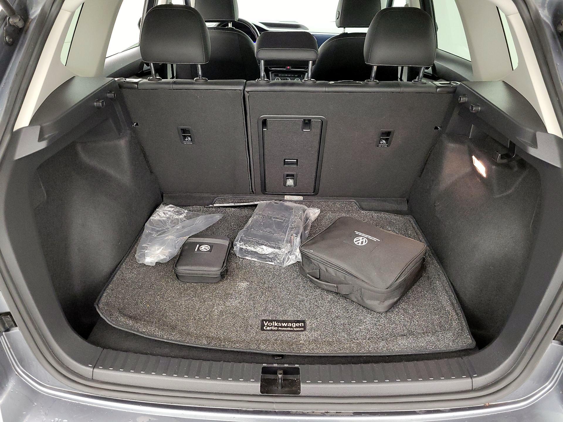 Thumbnail: 2022 Volkswagen Taos - 20