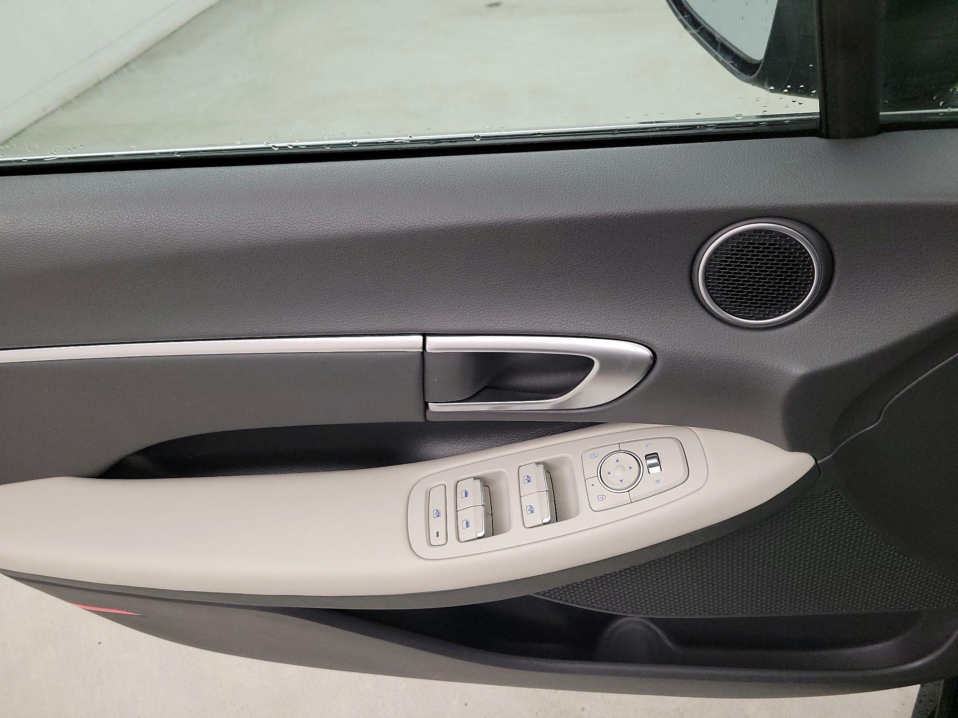 Thumbnail: 2021 Hyundai Sonata - 12