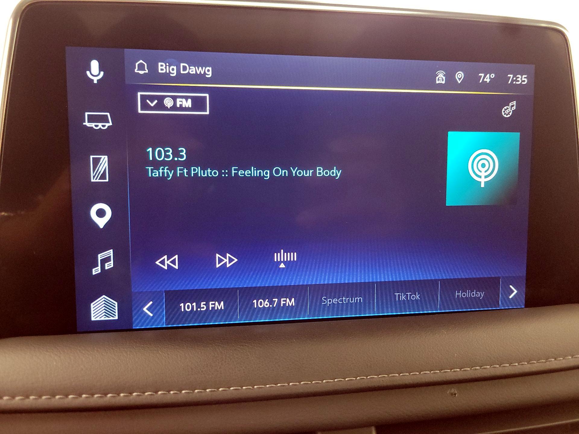 Thumbnail: 2022 Chevrolet Tahoe - 15