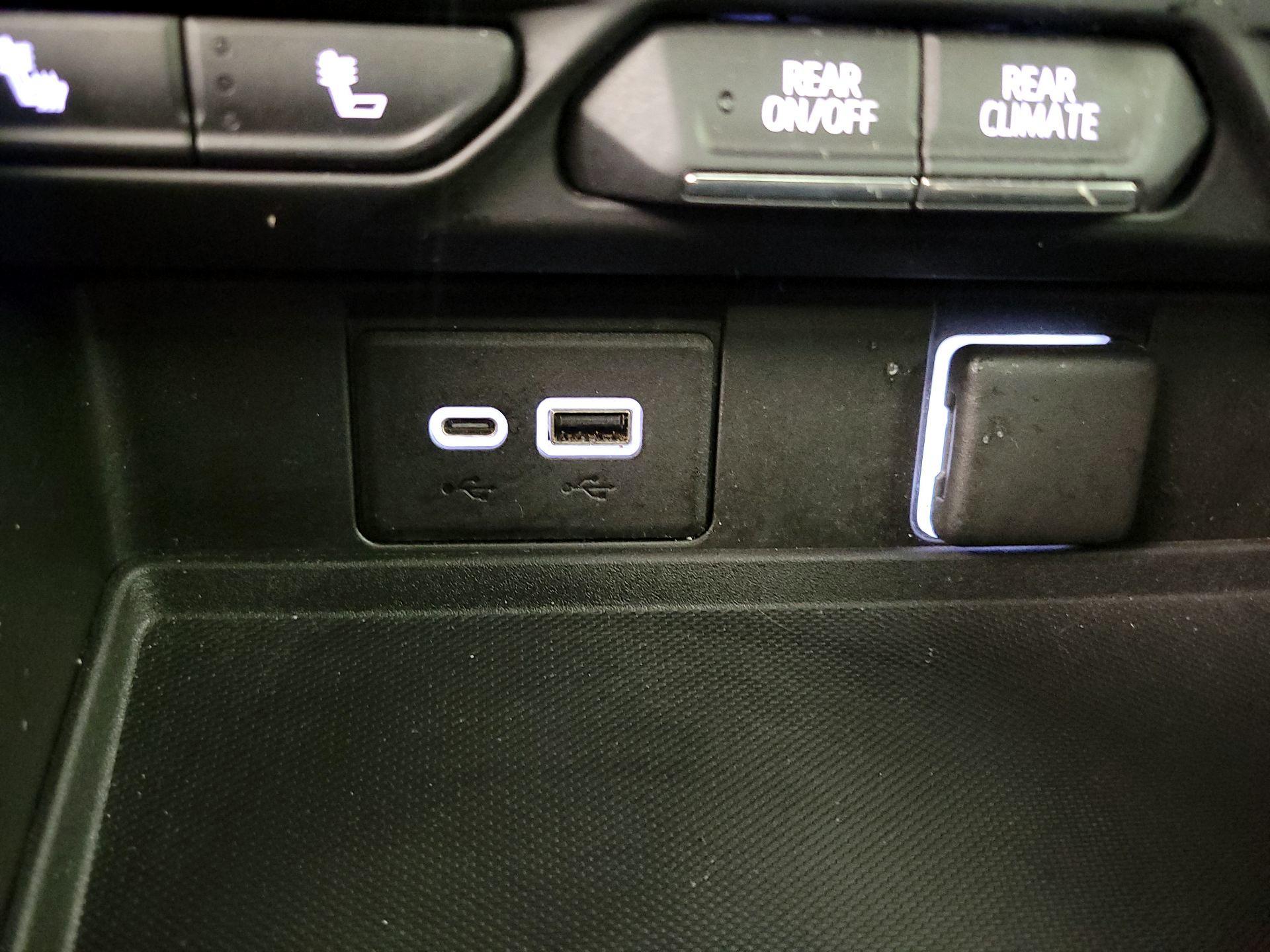 Thumbnail: 2022 Chevrolet Tahoe - 18