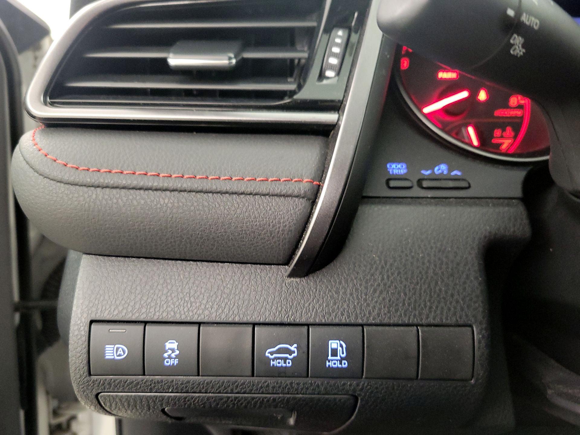 Thumbnail: 2021 Toyota Camry - 13