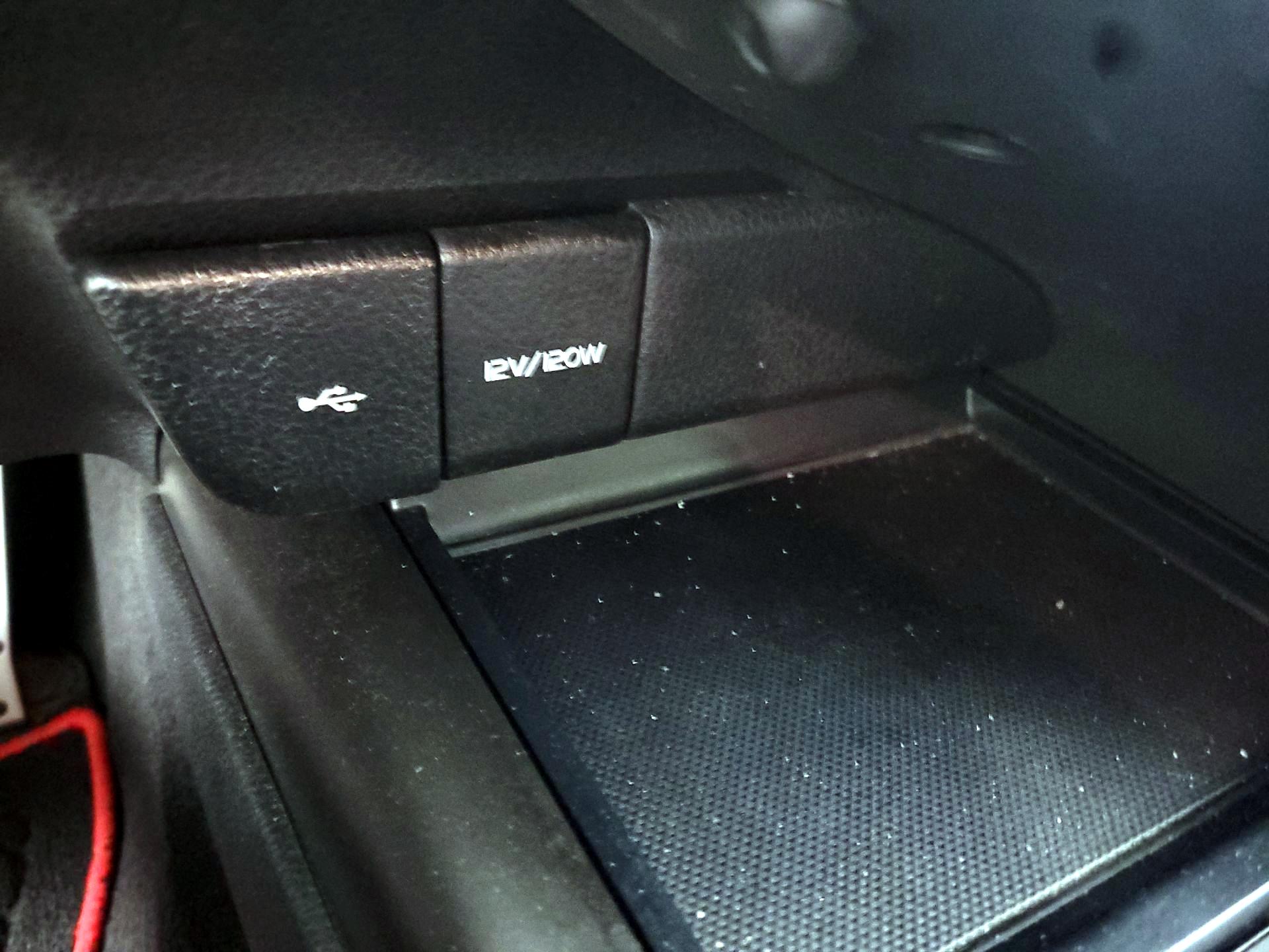 Thumbnail: 2021 Toyota Camry - 18