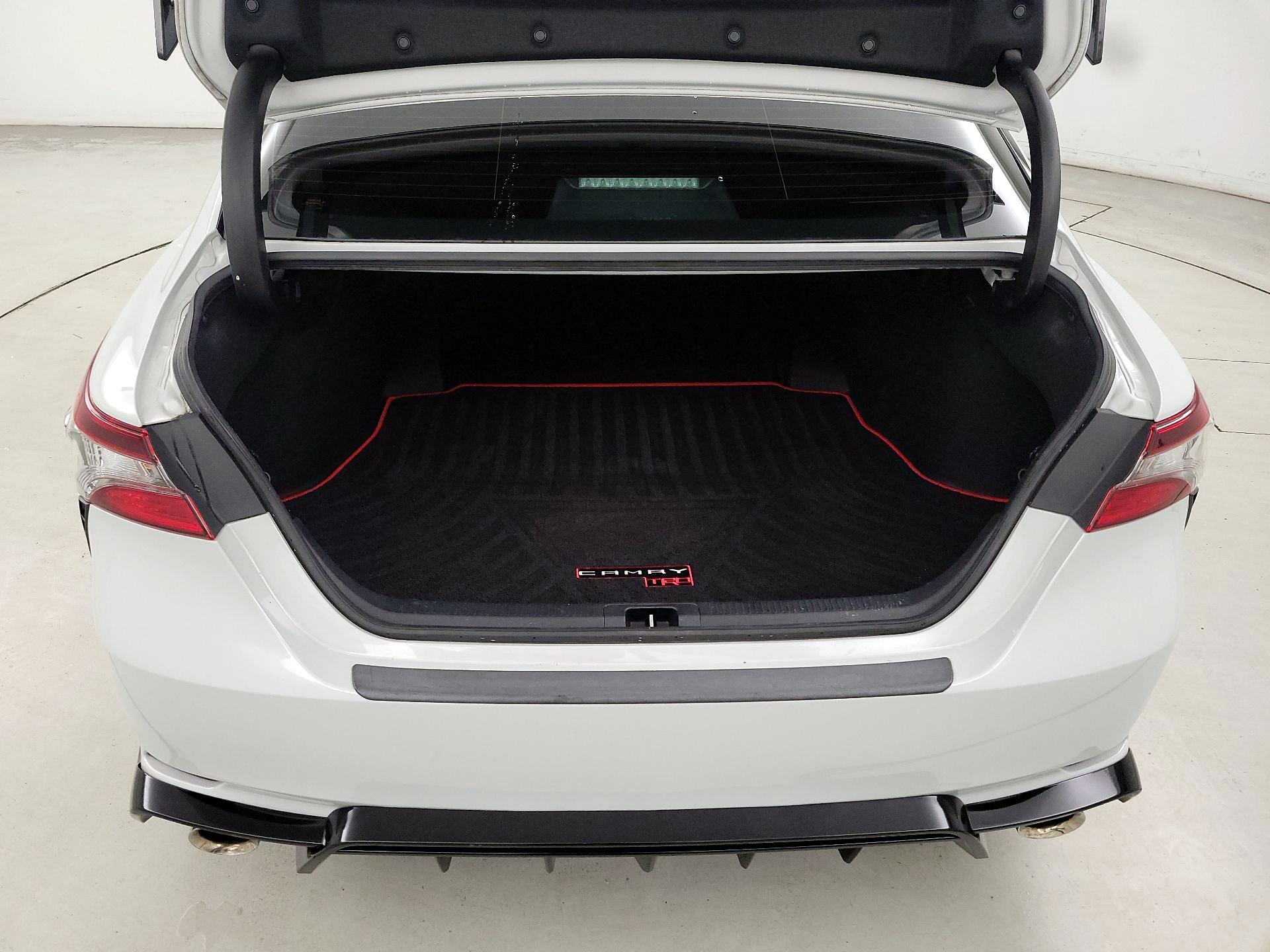 Thumbnail: 2021 Toyota Camry - 20