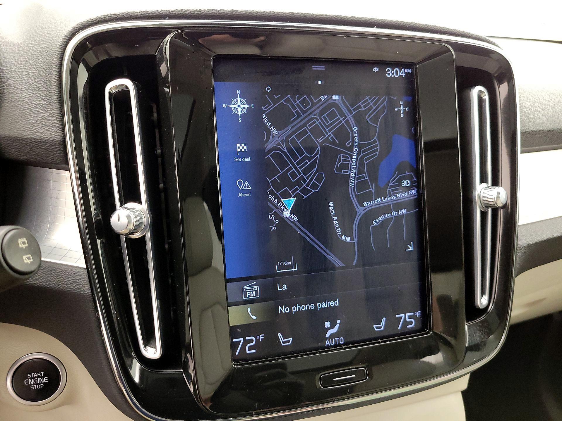 Thumbnail: 2021 Volvo XC40 - 14