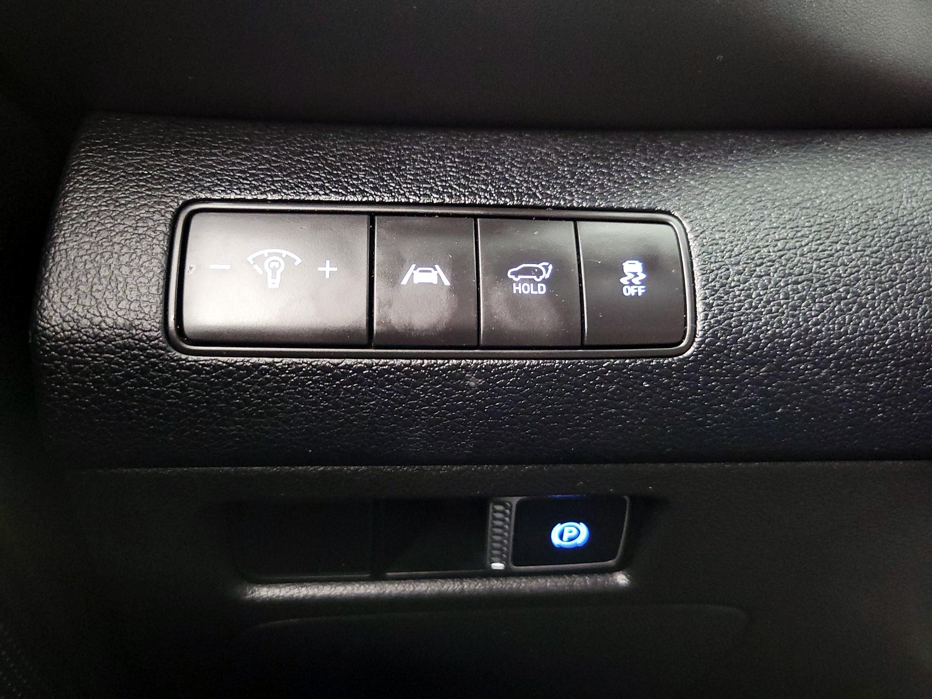 Thumbnail: 2023 Hyundai Santa Fe - 13