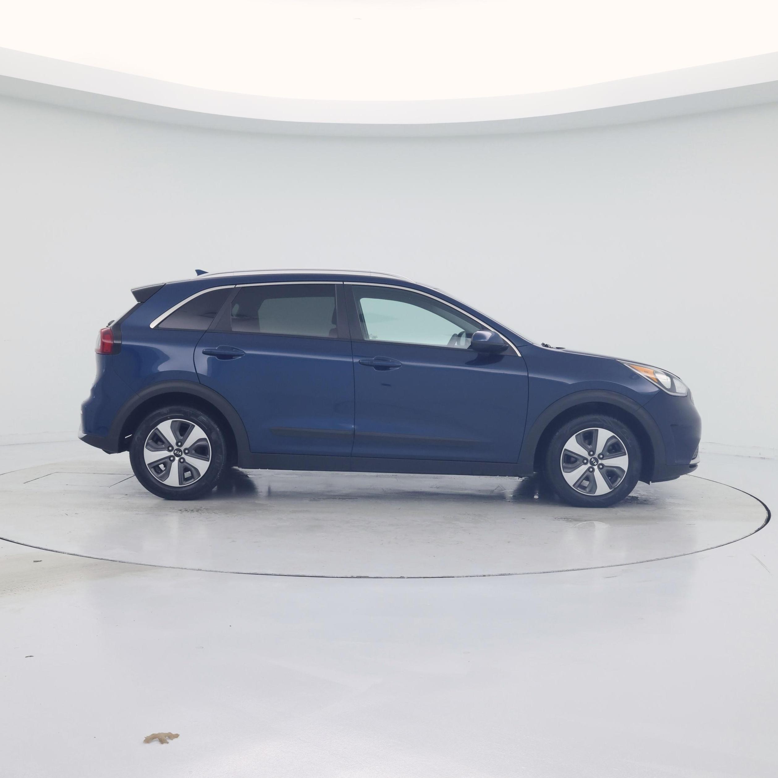 Thumbnail: 2018 Kia Niro - 7