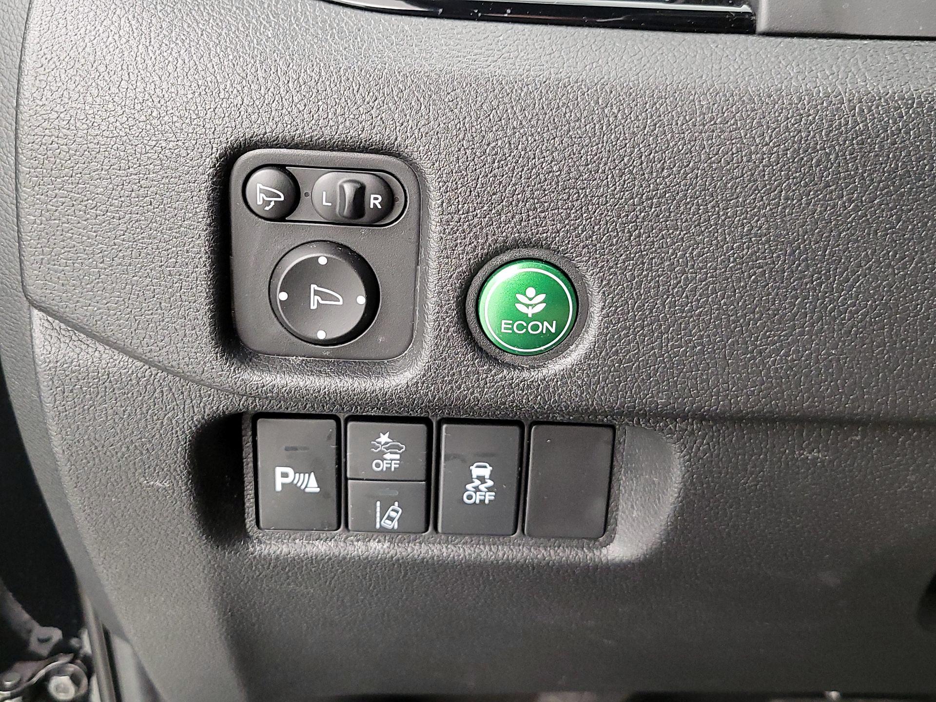 Thumbnail: 2019 Honda Passport - 13